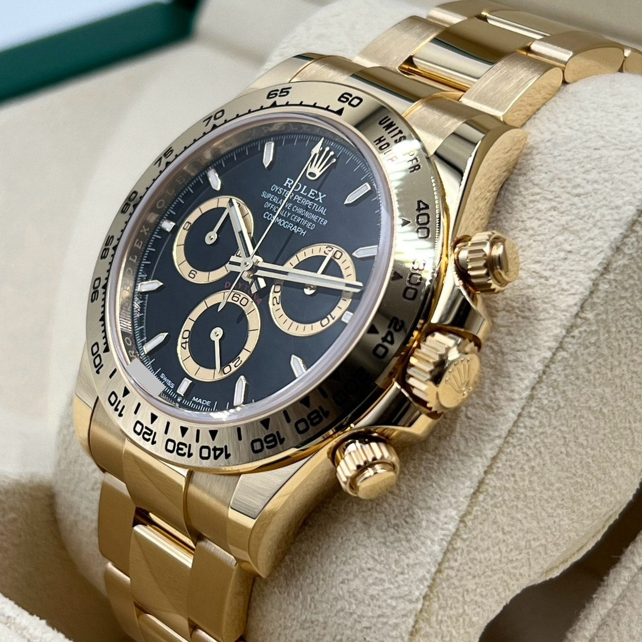 Rolex Daytona 126508 Black x Champagne 40mm
