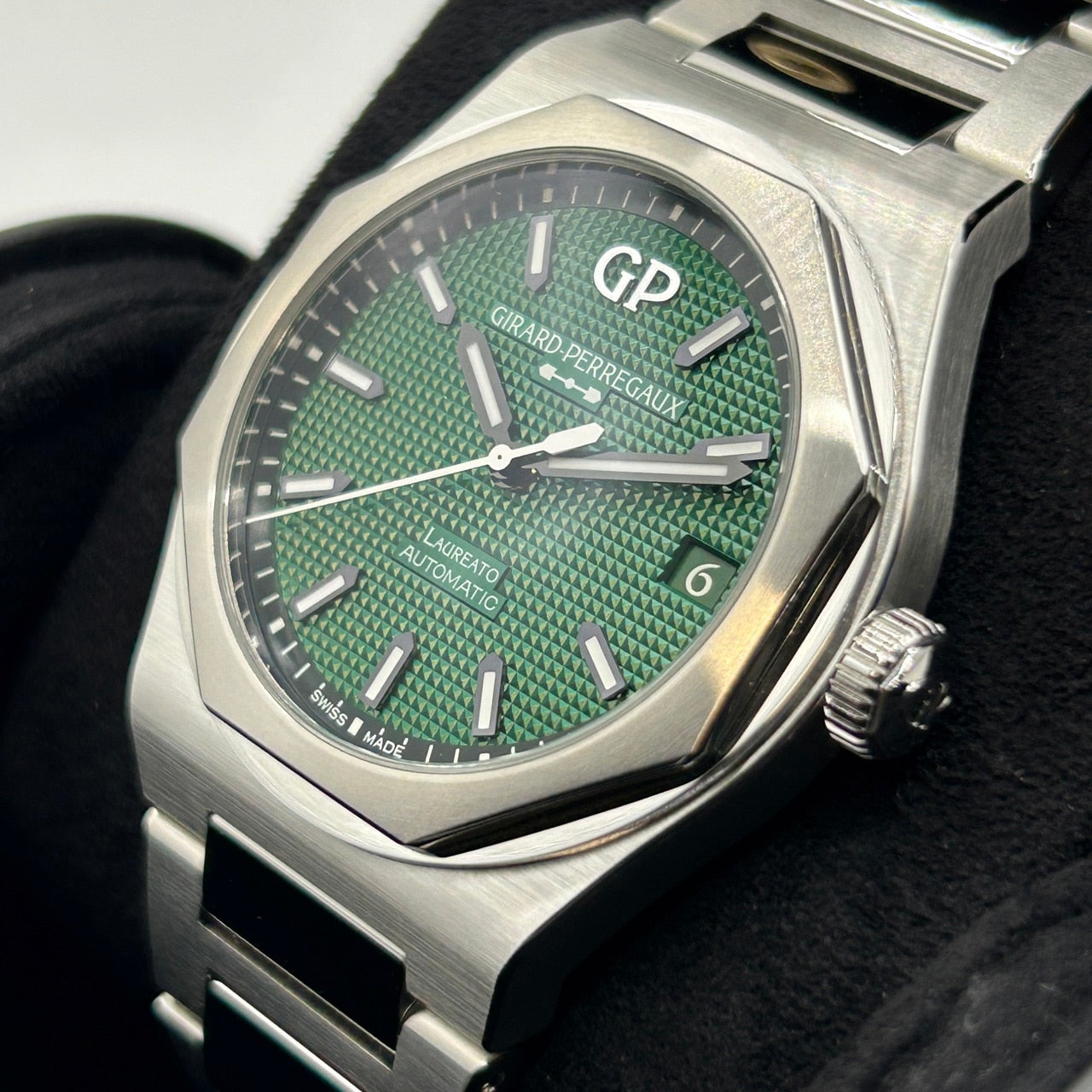 二手Girard Perregaux Lorraart Green 81010-11-3153-1cm 42mm