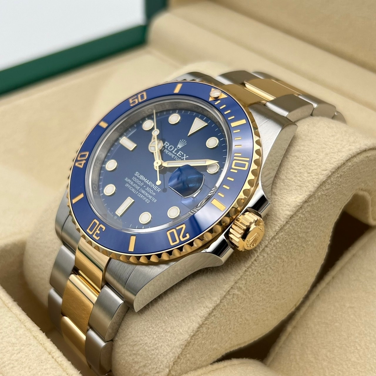 プレオウンド 【2024年5月ギャラ!】ロレックス サブマリーナ デイト 126613LB オイスターブレスレット ロイヤルブルー 41mm