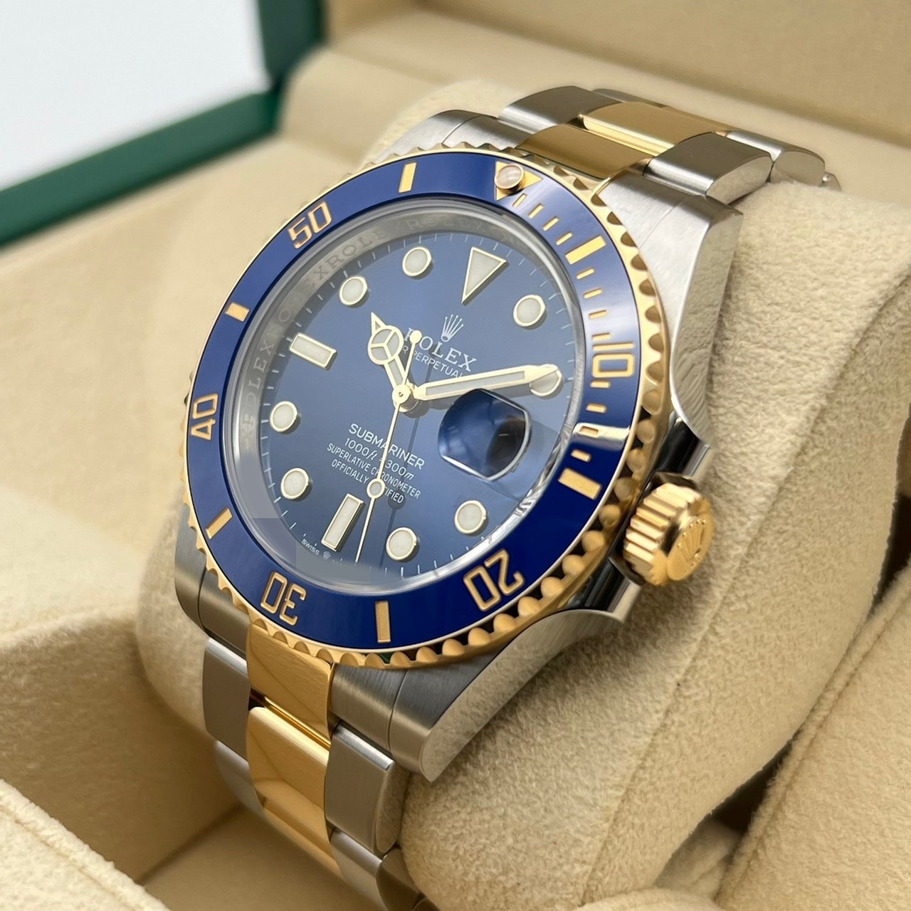 プレオウンド ロレックス サブマリーナ デイト 126613LB オイスターブレスレット ロイヤルブルー 41mm