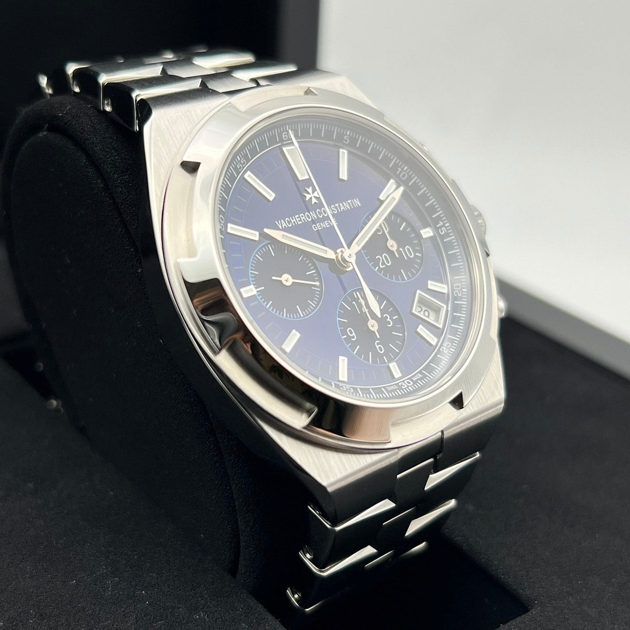 [세계에서 가장 저렴한! ! Vacheron Constantin은 크로노 그래프 5500V/110A-B148 42.5mm를 과시합니다