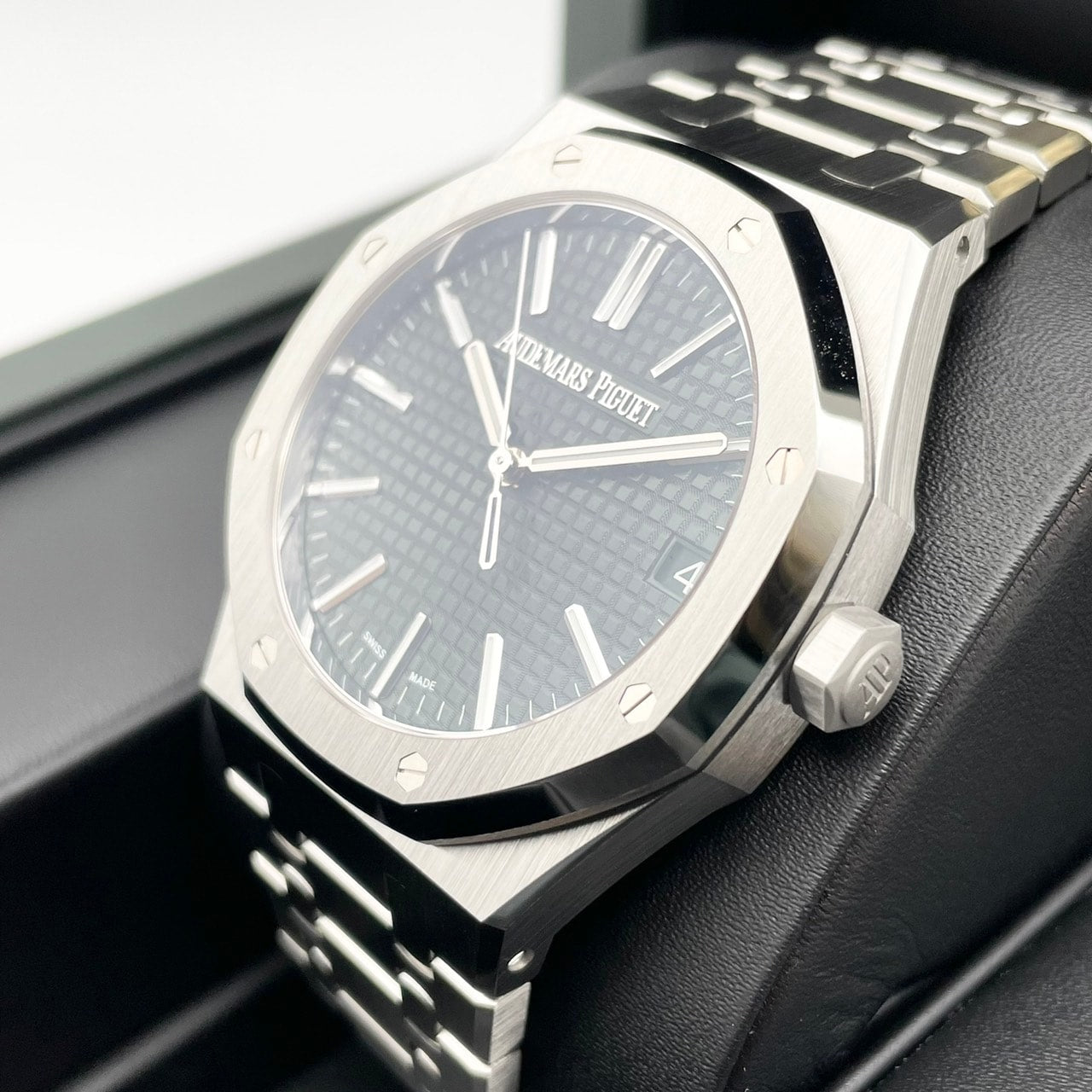 オーデマピゲ ロイヤルオーク 15510ST.OO.1320ST.09 カーキグリーン 41mm