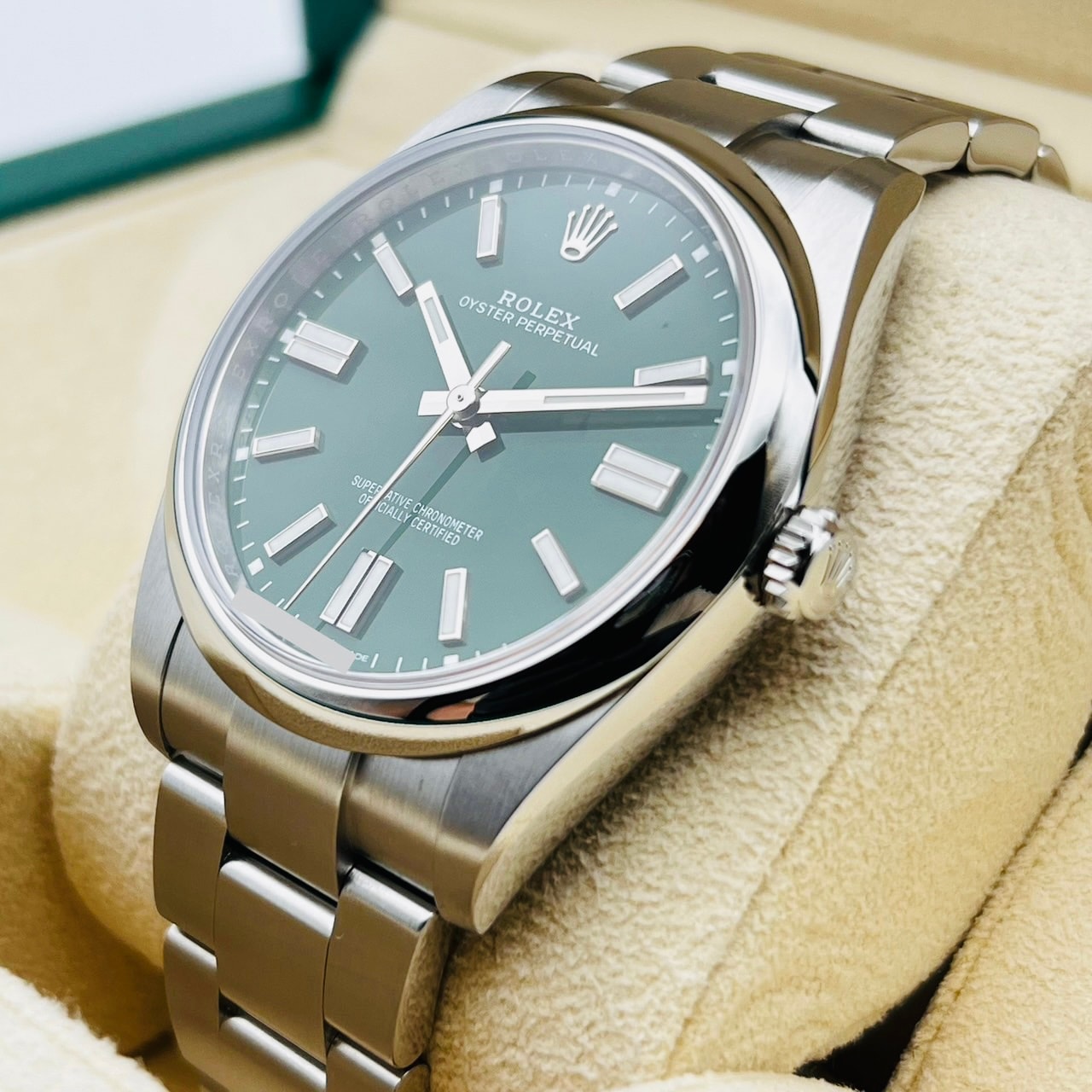 プレオウンド ロレックス オイスターパーペチュアル 124300 オイスターブレスレット グリーン 41mm