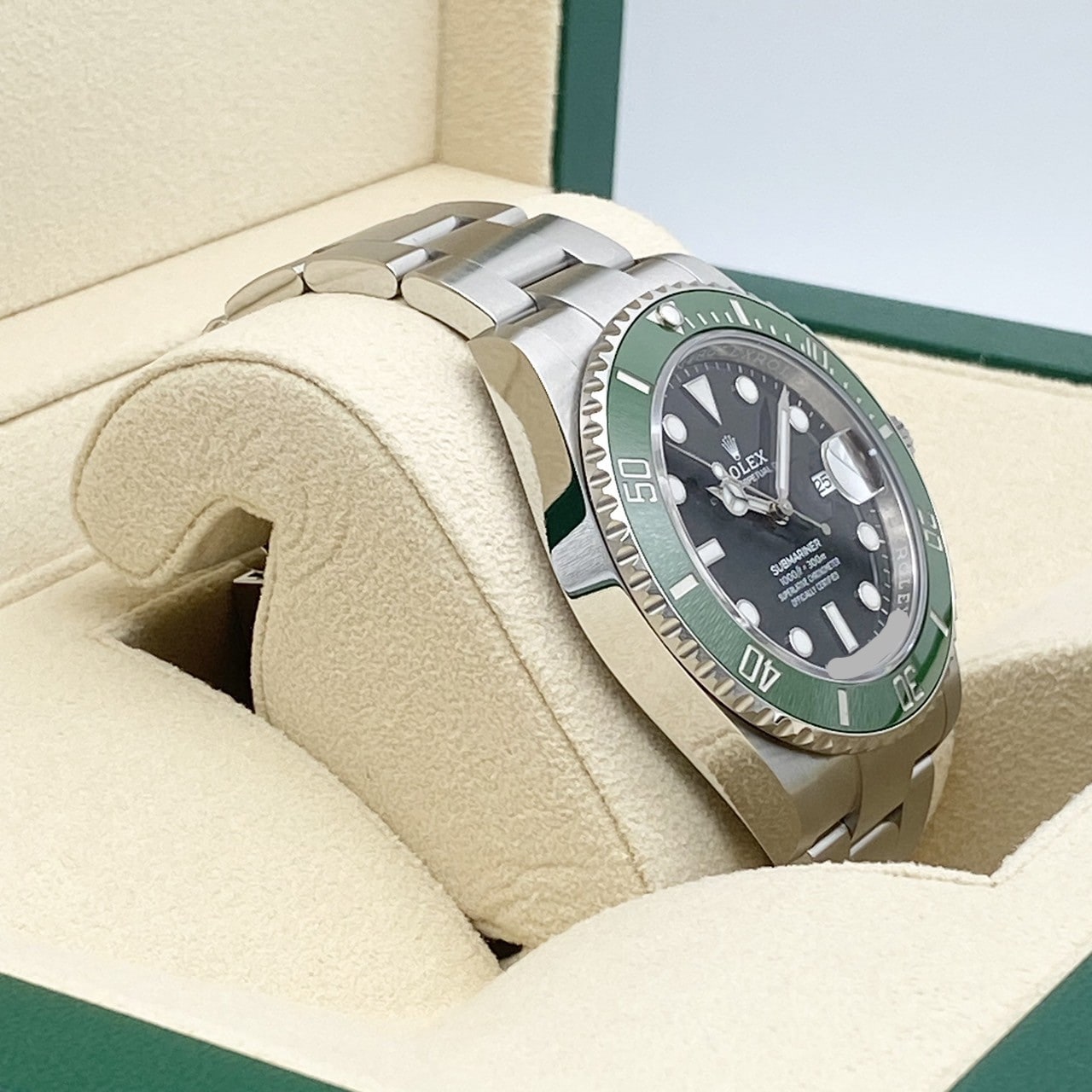 Pre-Owned Rolex Submariner Date 126610LV Oyster Bracelet Black Green 41mm