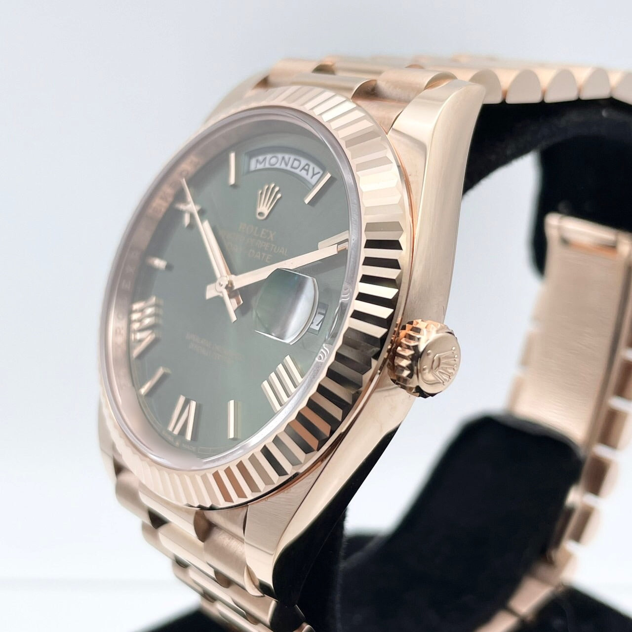 プレオウンド ロレックス デイデイト 228235 エバーローズゴールド オリーブグリーン ローマン 40mm