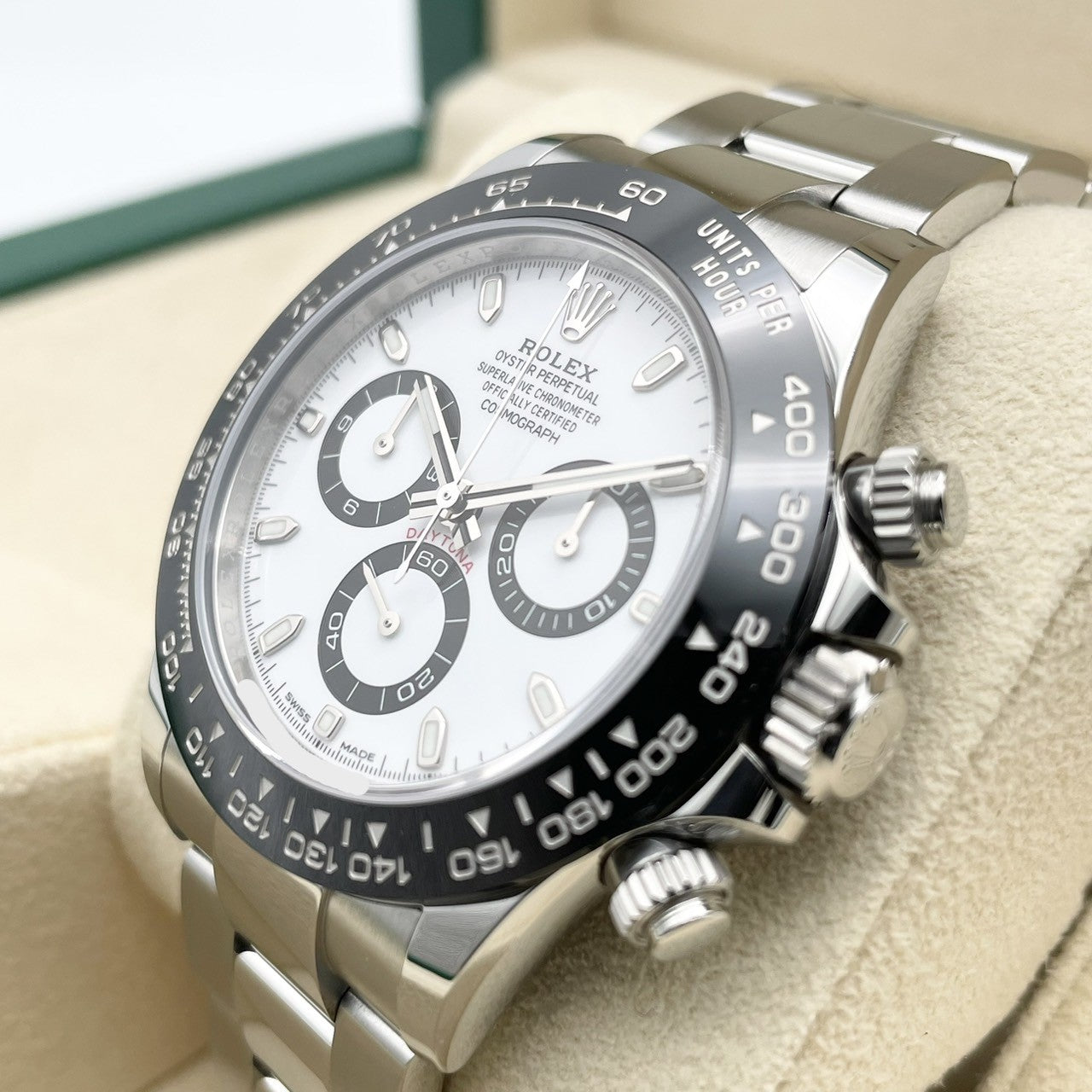Pre-Owned Rolex Daytona 116500LN White Oyster Bracelet 40mm