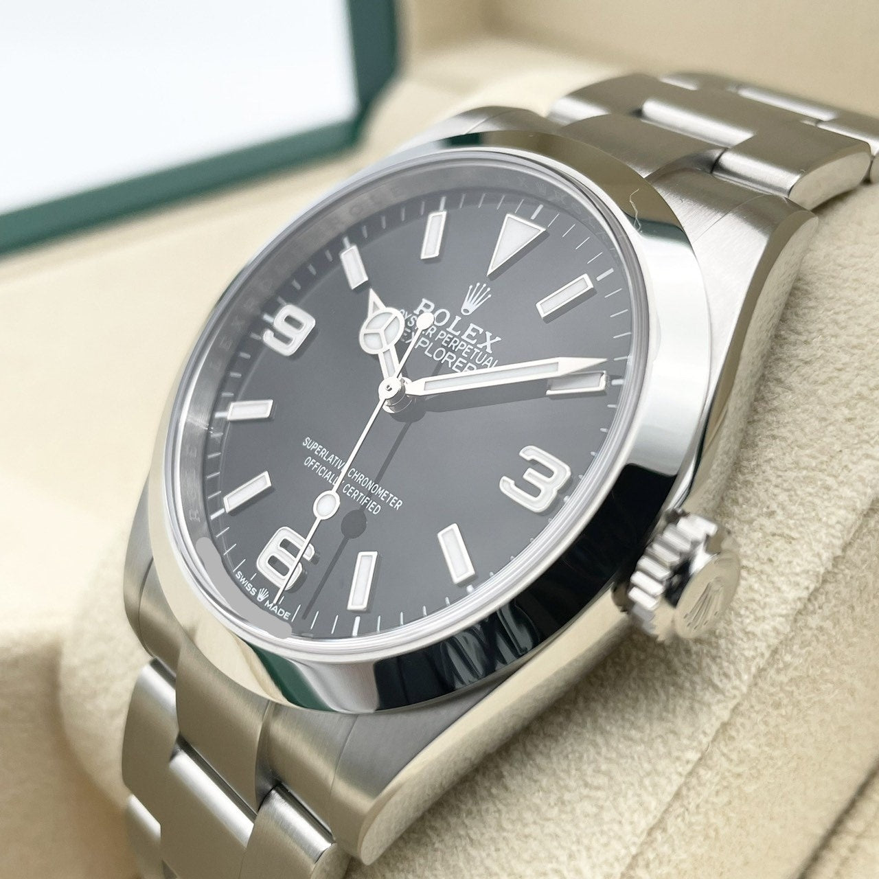 Pre-Owned Rolex Explorer 224270 Black 40mm