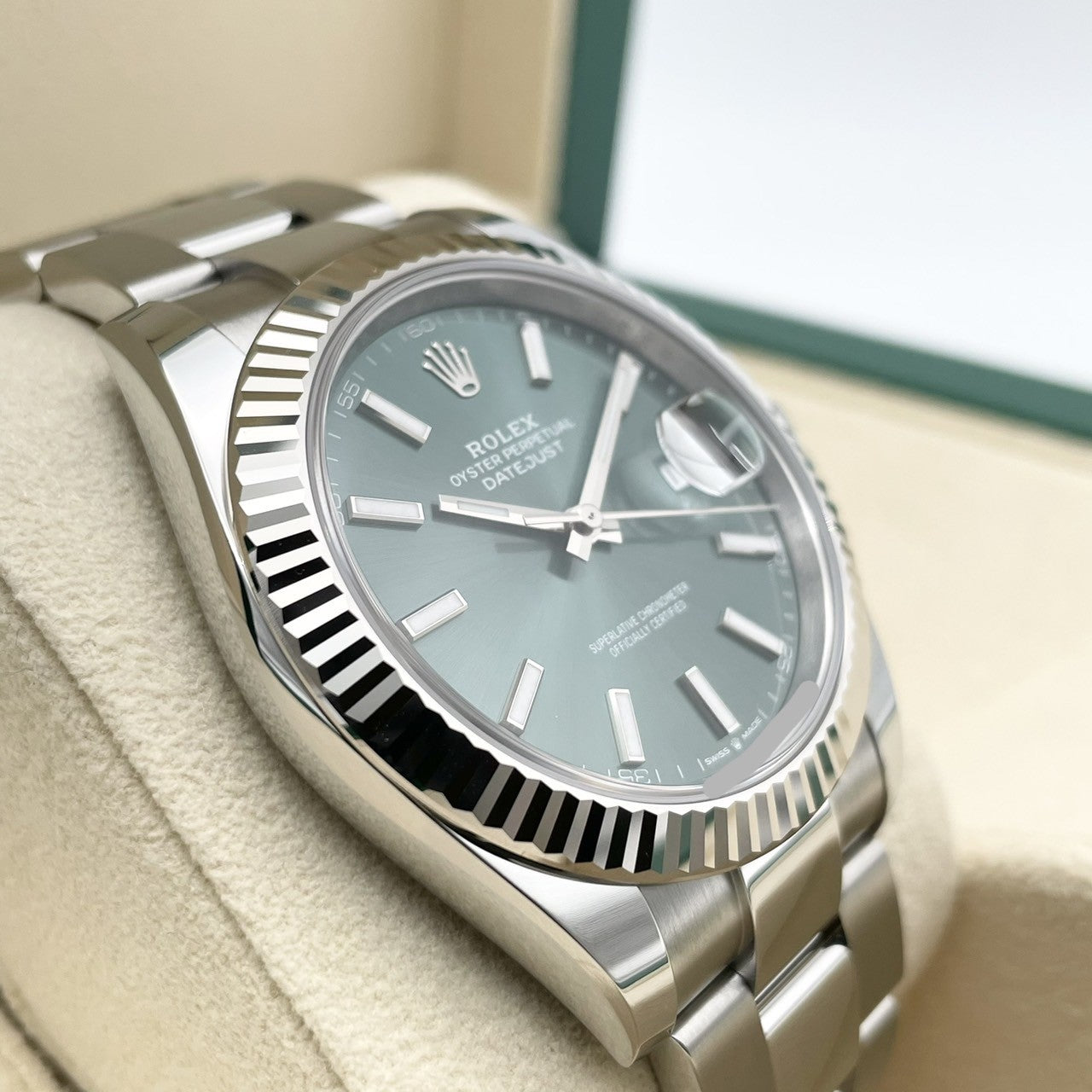 プレオウンド ロレックス デイトジャスト 126334 ミントグリーン オイスターブレス 41mm