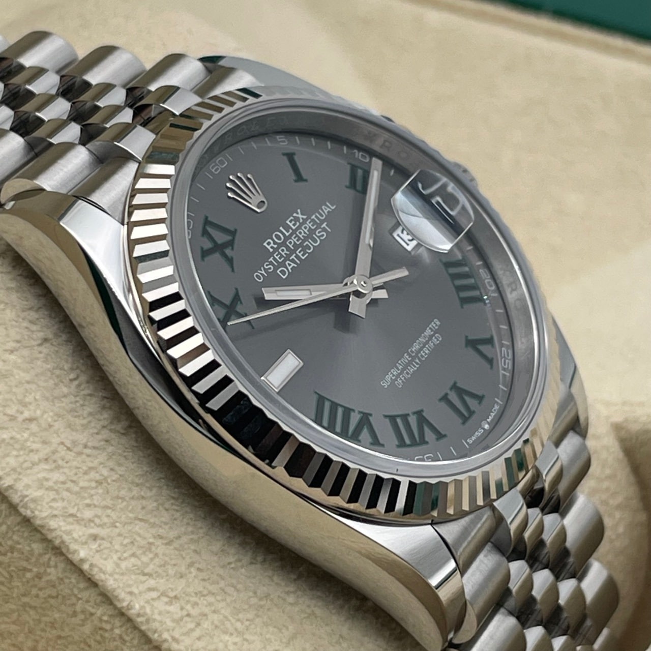 プレオウンド ロレックス デイトジャスト 126234 スレート ステンレスチール+ホワイトゴールド 36mm