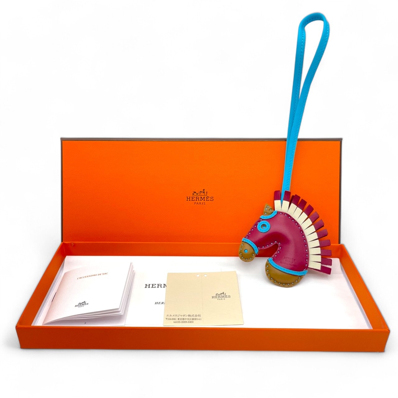 Hermes Gys Camaille Bag Charm H083626CAAM B 새겨 져 있습니다