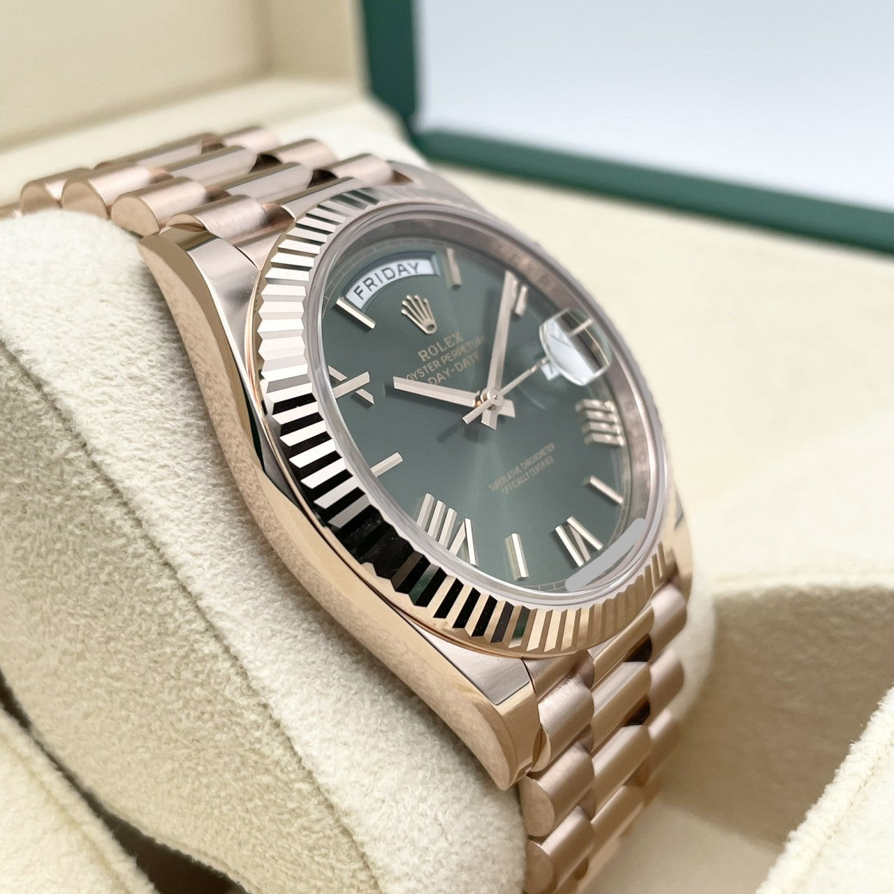 ロレックス デイデイト 228235 オリーブグリーン 40mm