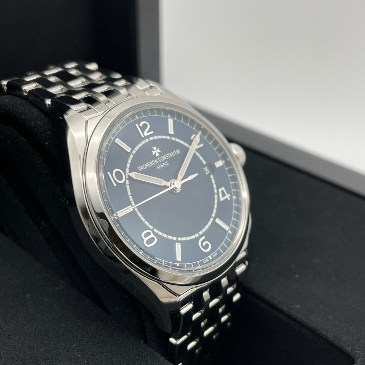 Pre-Owned Vacheron Constantin Fifty Six Blue Stainless Steel 4600E/110A-B487 40mm