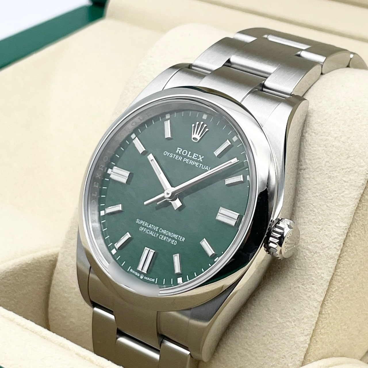 プレオウンド ロレックス オイスターパーペチュアル 126000 オイスターブレスレット グリーン 36mm