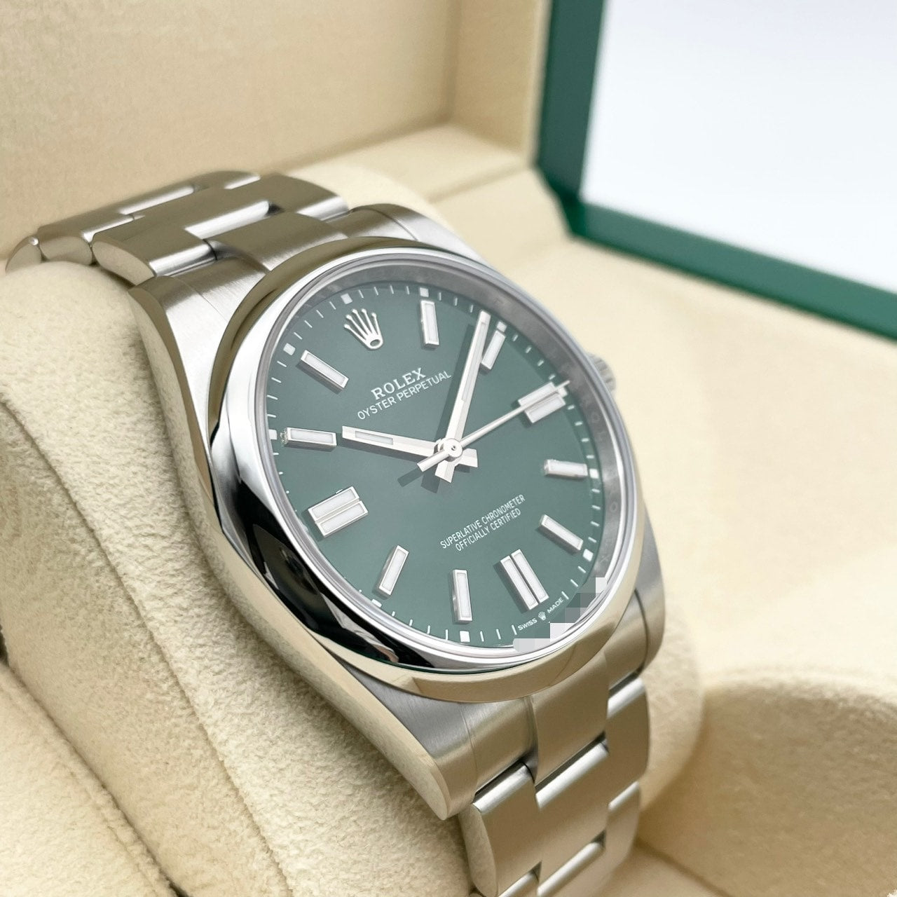 プレオウンド ロレックス オイスターパーペチュアル 124300 グリーン オイスターブレスレット 41mm