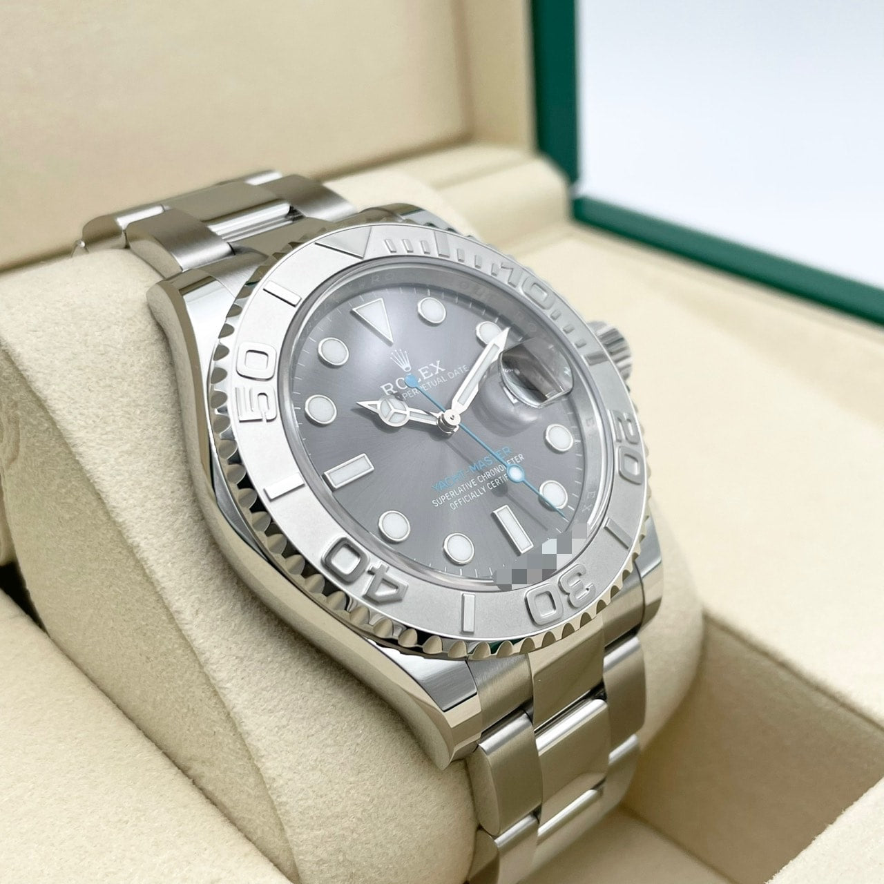 사전 소유의 롤렉스 요트 마스터 126622 굴 팔찌 슬레이트 40mm