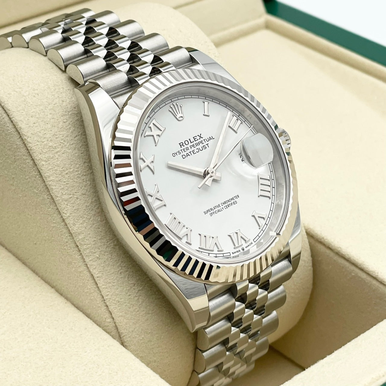 プレオウンド ロレックス デイトジャスト 126334 ホワイトローマン ジュビリーブレスレット 41mm