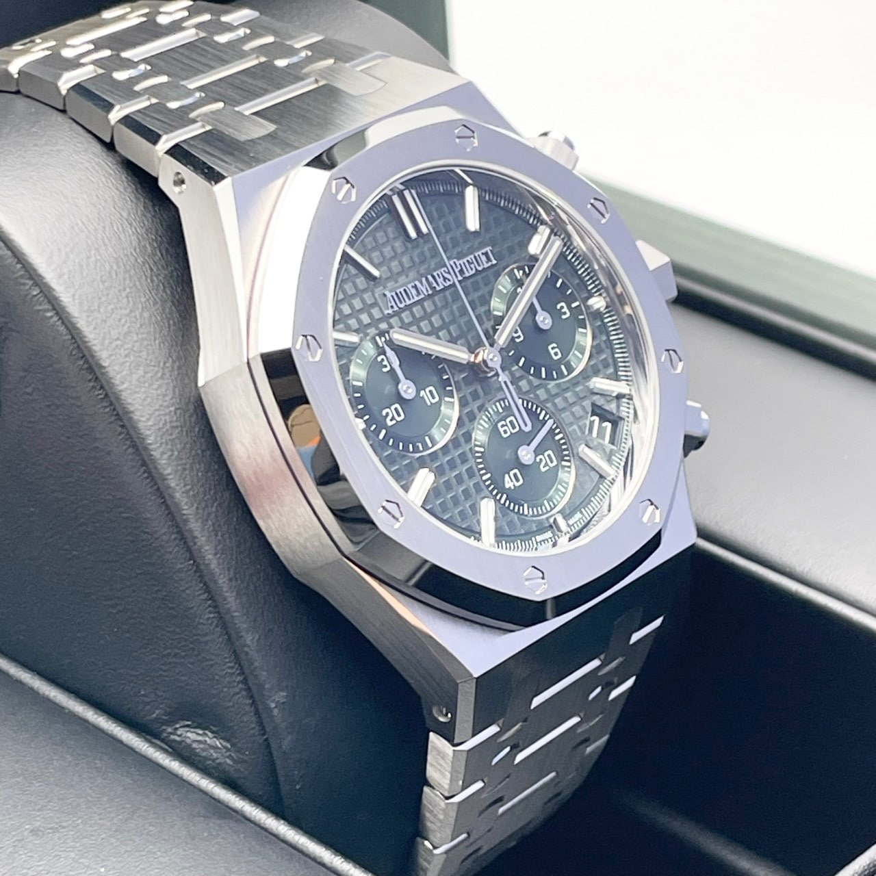 プレオウンド オーデマピゲ ロイヤルオーク クロノグラフ 26240ST.OO.1320ST.08 カーキグリーン 41mm