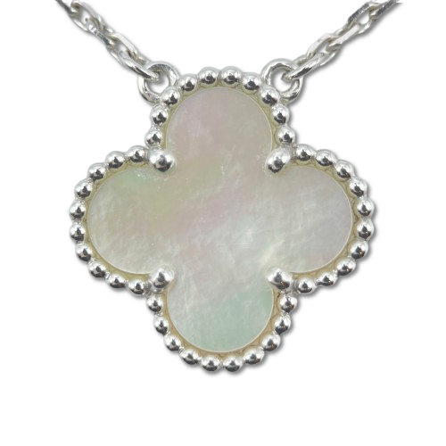 Pre-Owned Van Cleef & Arpels Vintage Alhambra Pendant VCARF48700 Mother of Pearl White Gold