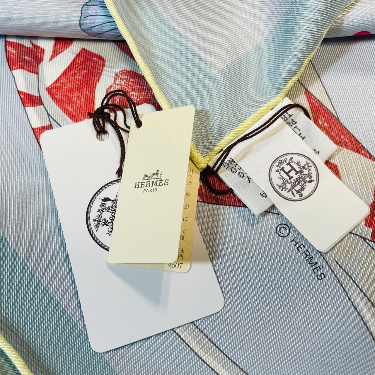 Pre-Owned Hermes Carre 90 Scarf Silk