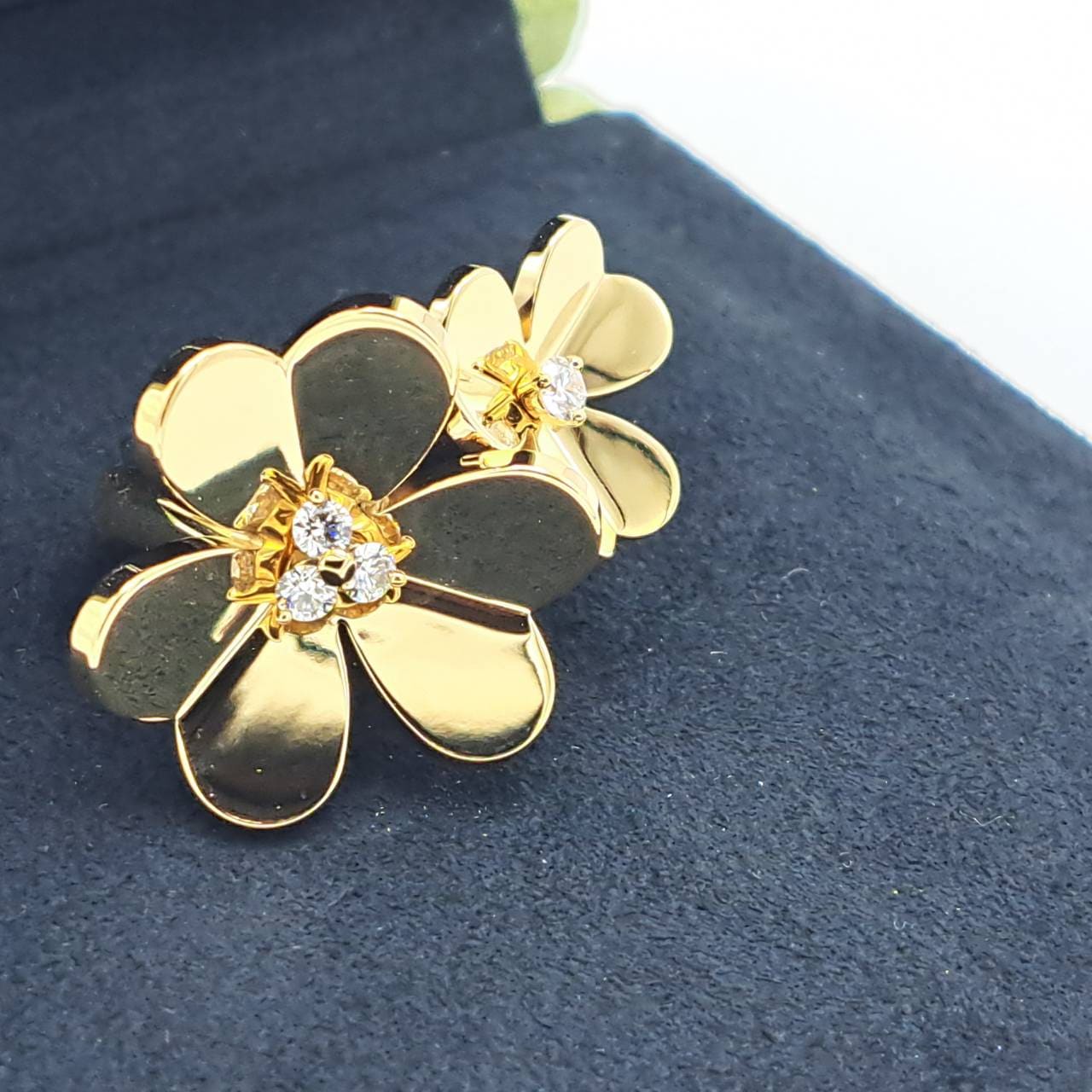 Van Cleef & Arpels Frivol VCARB67600 옐로우 골드 크기 10