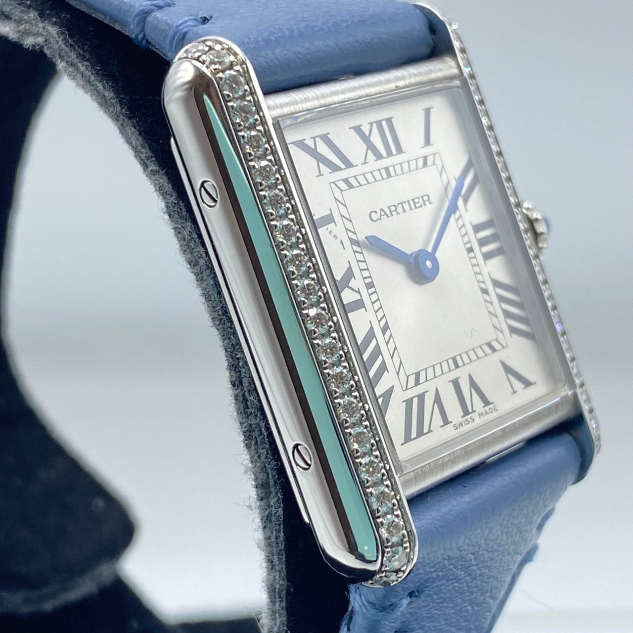 Pre-Owned Cartier Tank Must Watch SM W4TA0016