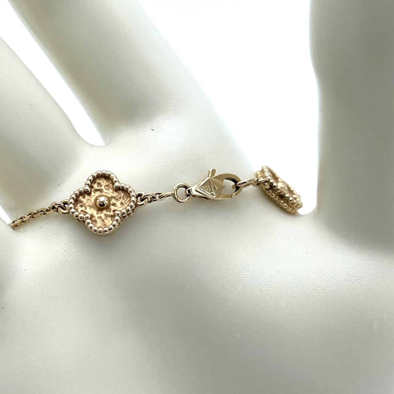 Van Cleef & Arpels Alhambra Rose Gold 팔찌