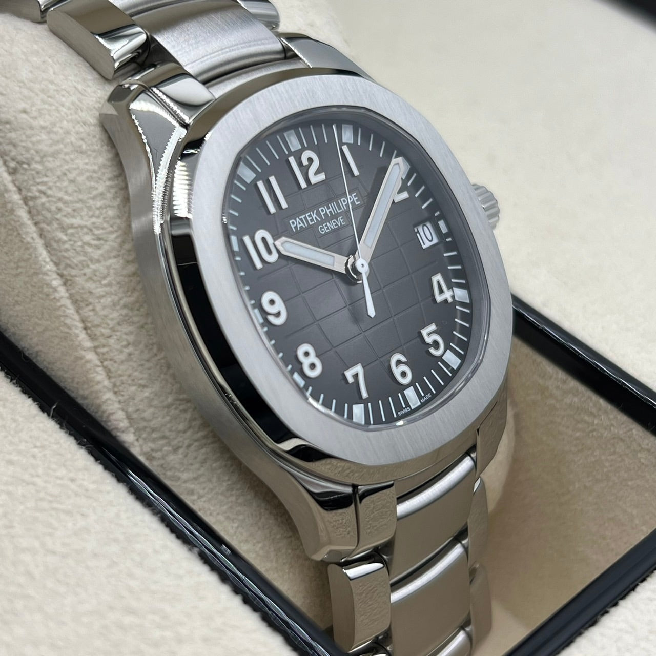 プレオウンド パテックフィリップ アクアノート 5167/1A-001 ブラック・エンボス 40mm