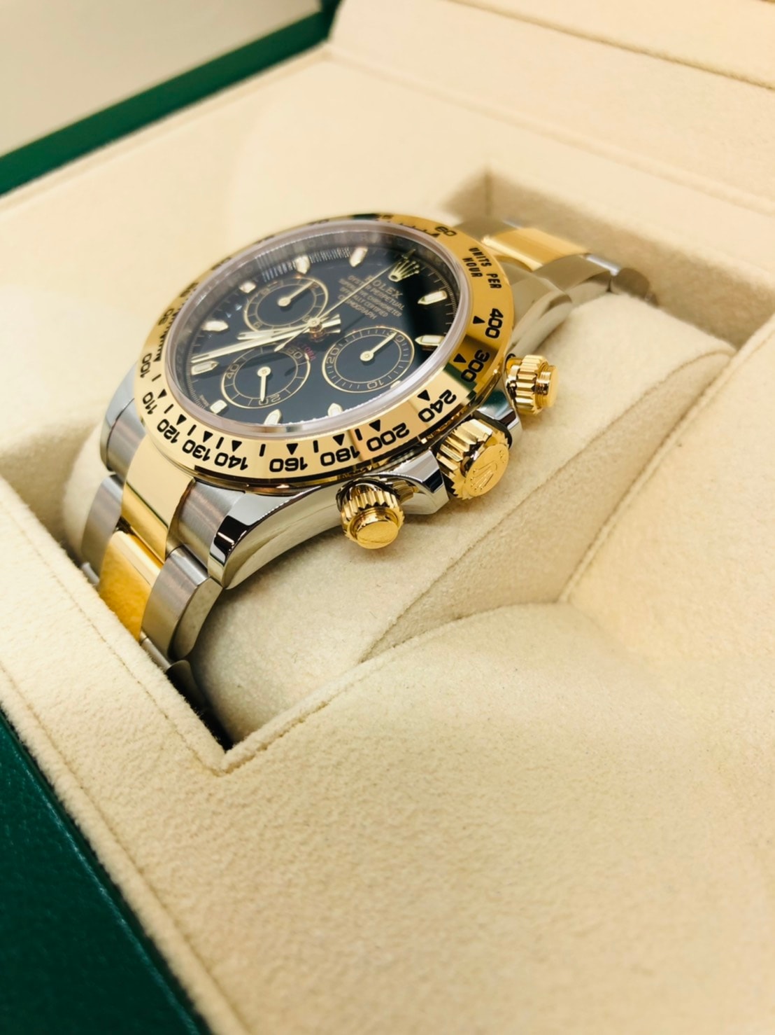 Pre-Owned Rolex Daytona 116503 Oyster Bracelet Black