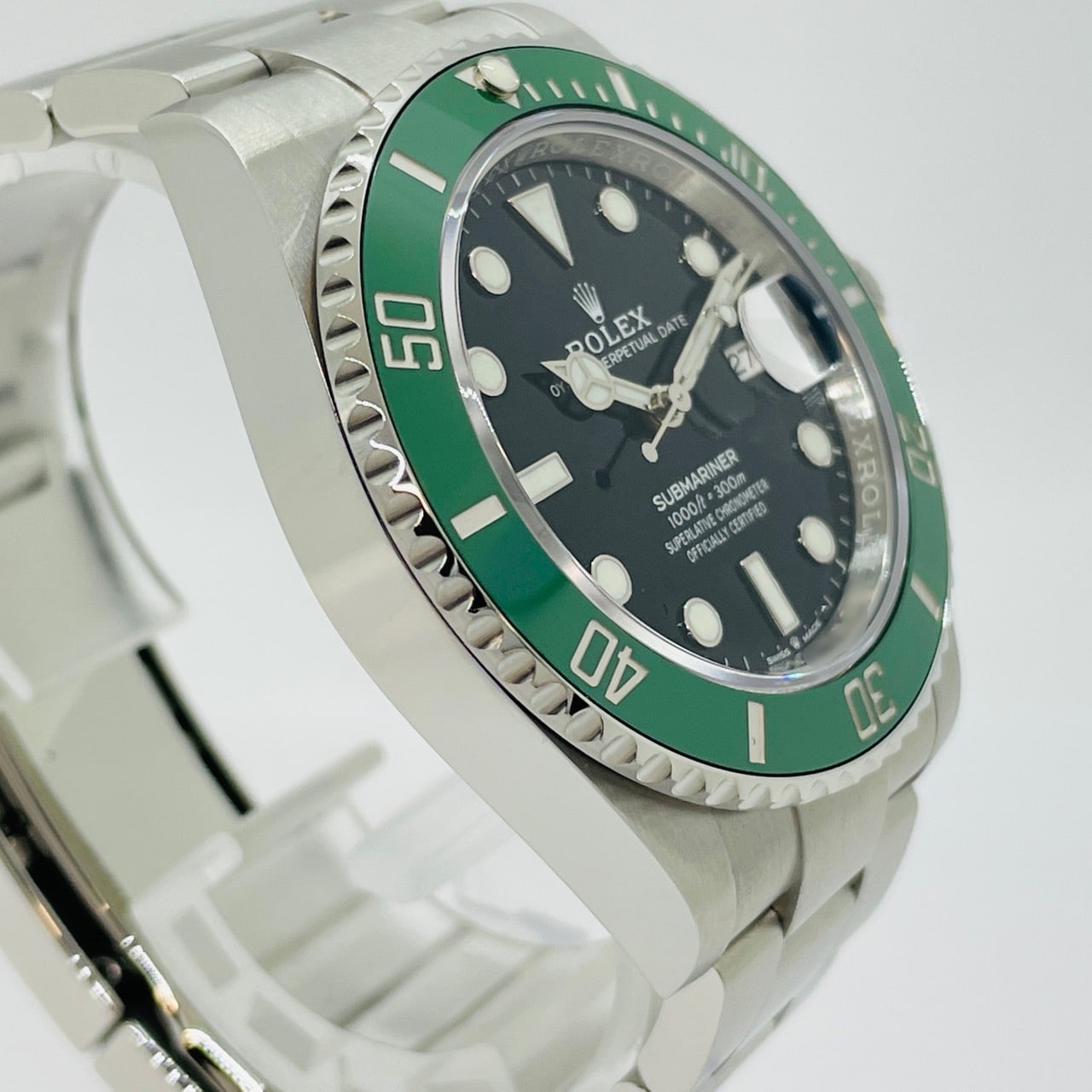 Pre-Owned Rolex Submariner Date 126610LV Oyster Bracelet Black Green