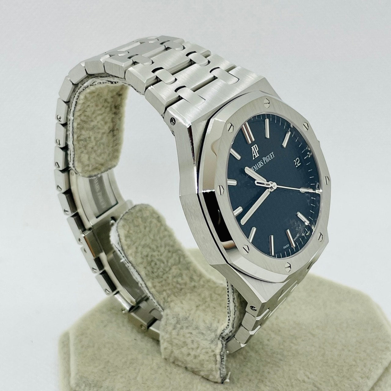 사전 소유의 Audemars Piguet Royal Oak Black 15500st.oo.1220st.03