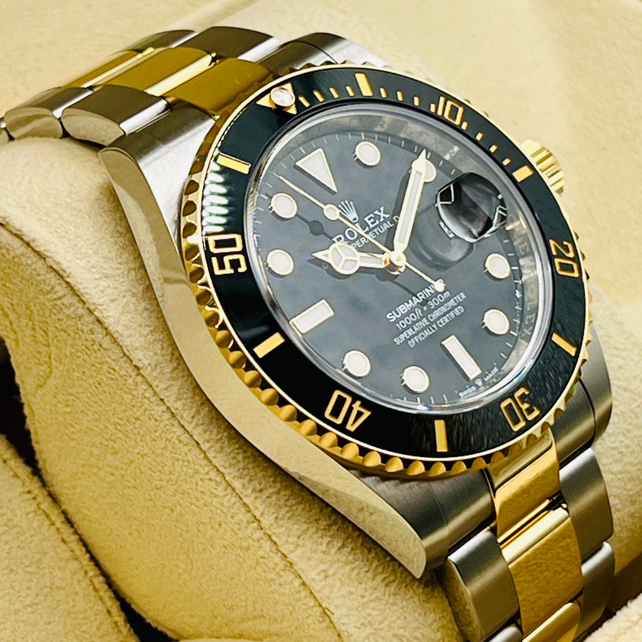 プレオウンド ロレックス サブマリーナデイト 126613LN オイスターブレスレット ブラック 41mm