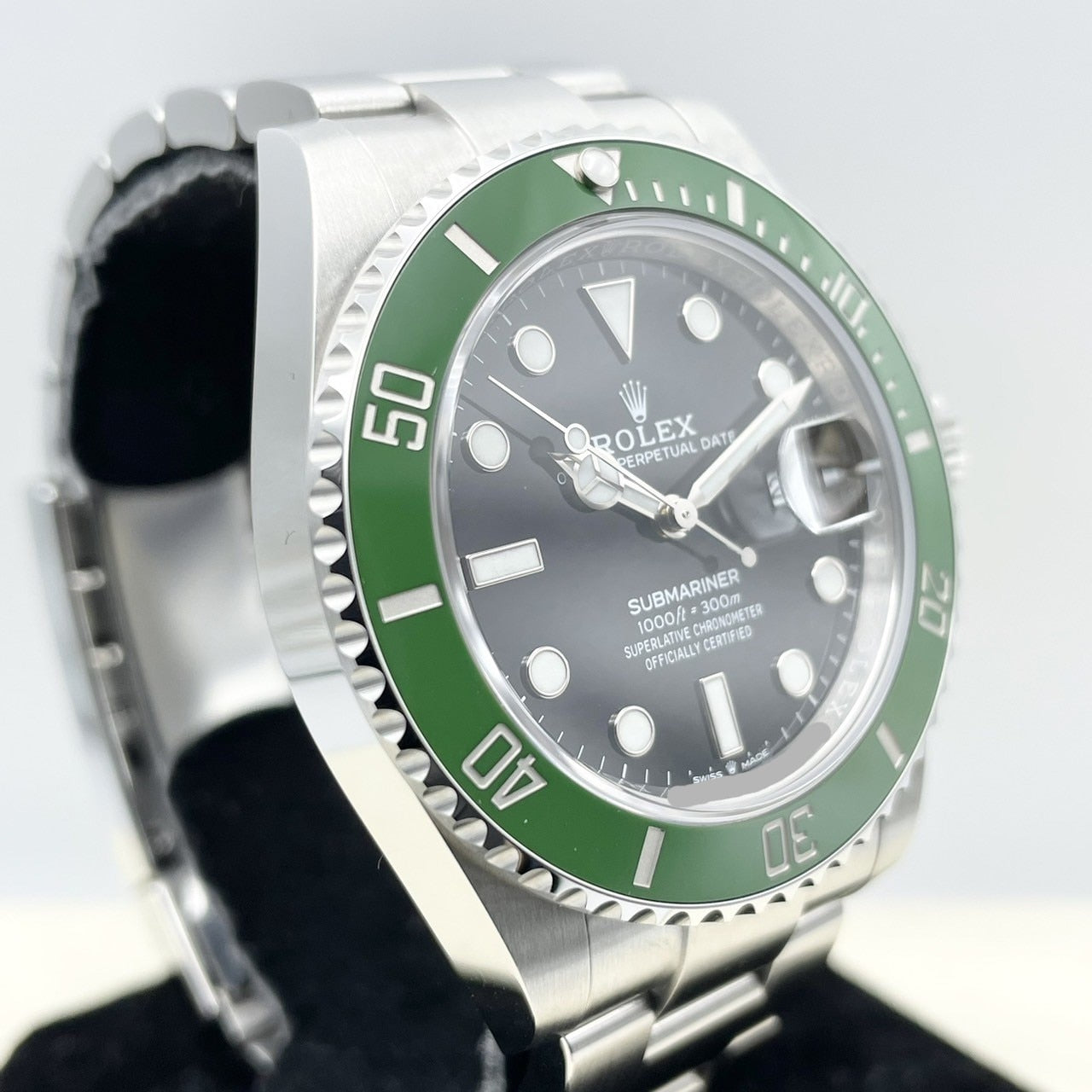 Pre-Owned Rolex Submariner Date 126610LV Oyster Bracelet Black Green 41mm