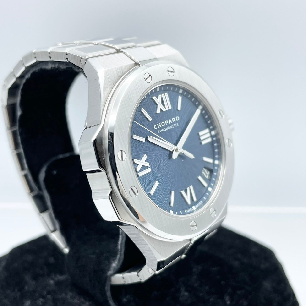 사전 소유의 쇼파드 알파인 이글 대형 298600-3001 블루 41mm