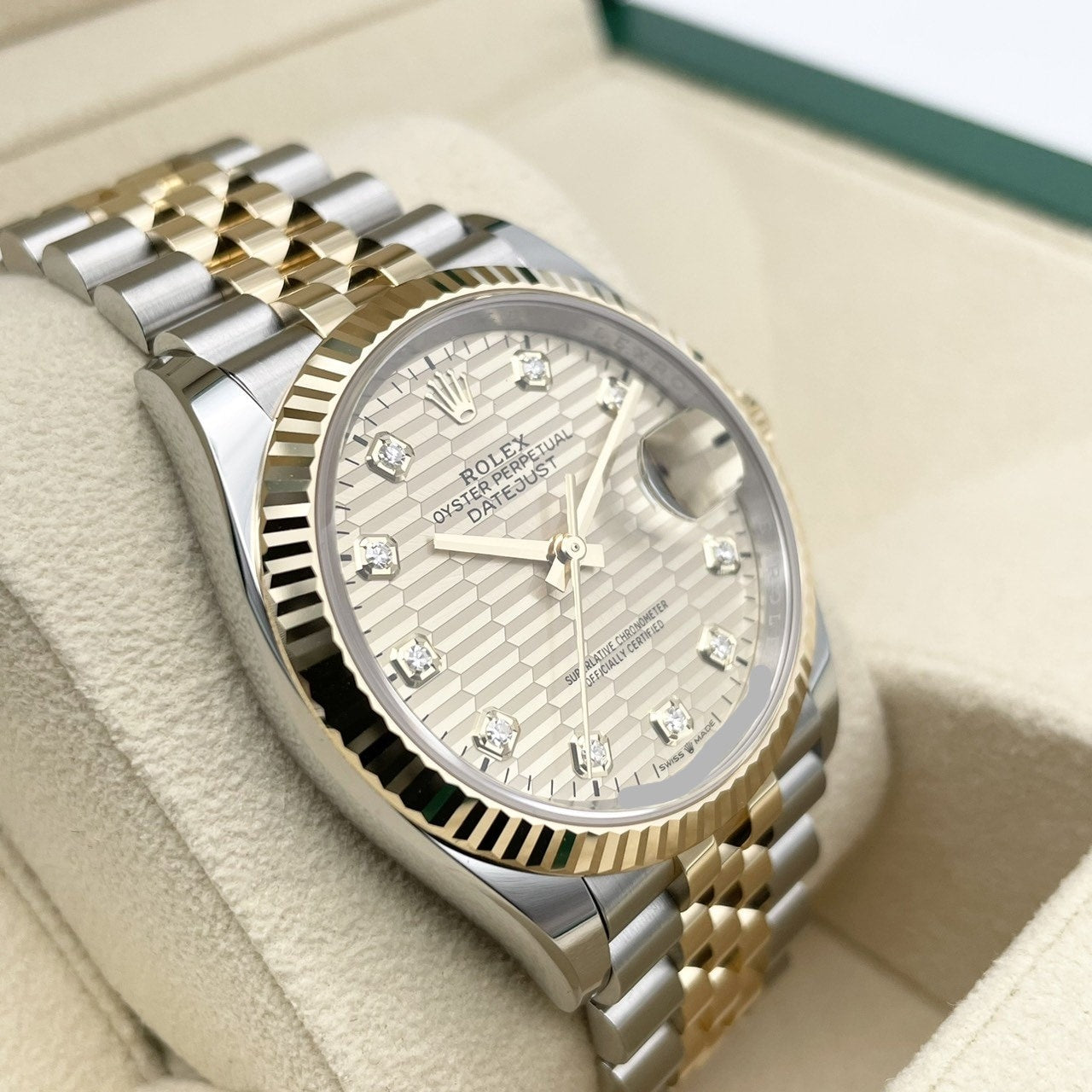 [Discon 모델! 2024 년 5 월 지불! Rolex DateJust 126233 샴페인 열매 모티프 10p 다이아몬드 희년 팔찌 36mm