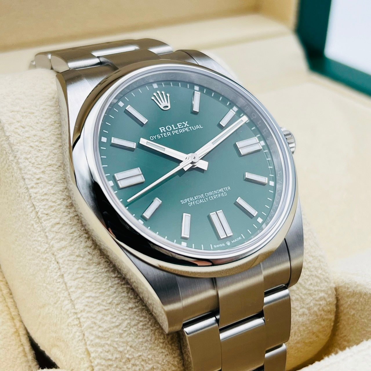 プレオウンド ロレックス オイスターパーペチュアル 124300 オイスターブレスレット グリーン 41mm