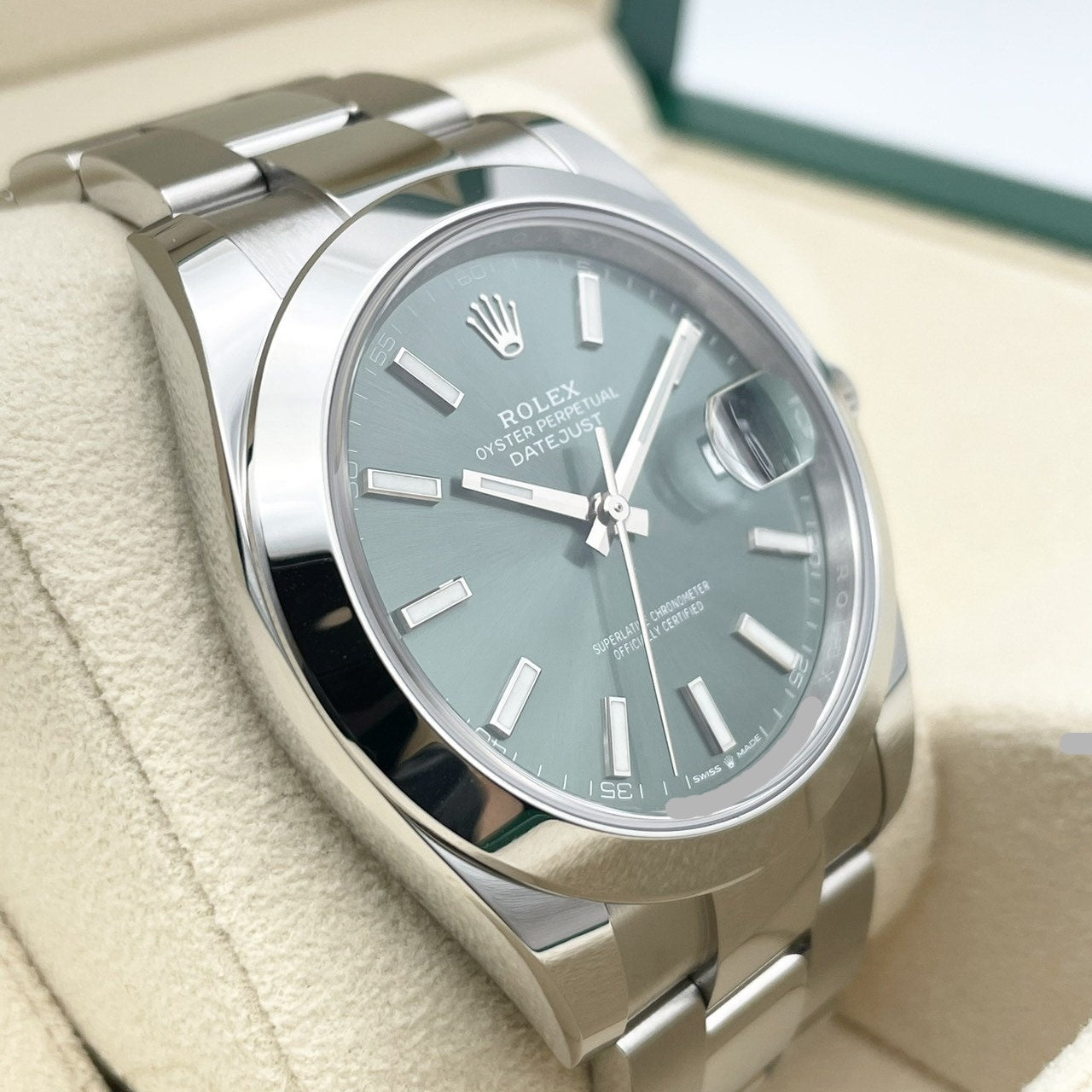 プレオウンド ロレックス デイトジャスト 126300 ミントグリーン オイスターブレスレット 41mm
