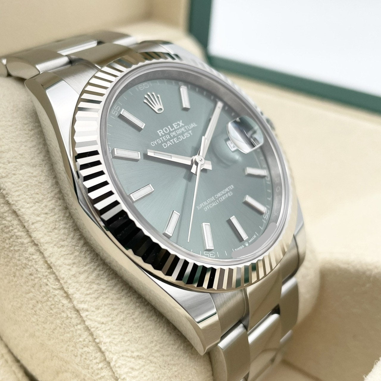 プレオウンド ロレックス デイトジャスト 126334 ミントグリーン オイスターブレス 41mm