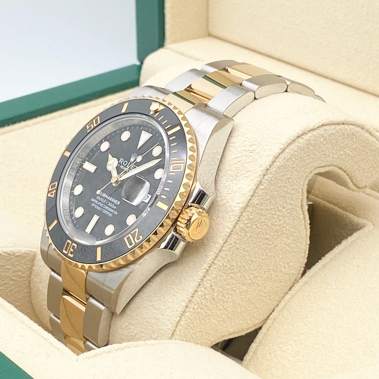 プレオウンド ロレックス サブマリーナデイト 126613LN ステンレススチール+イエローゴールド ブラック 41mm