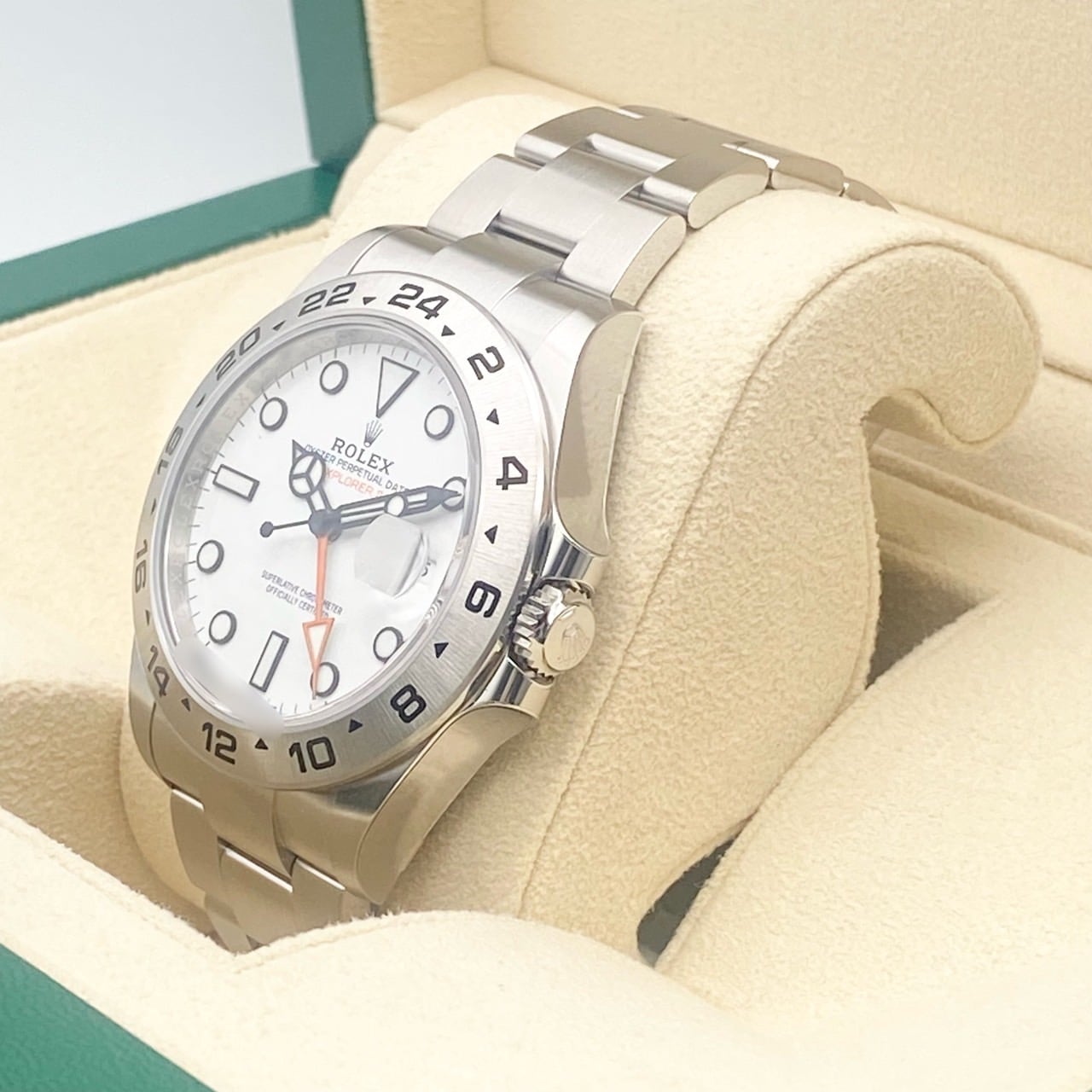 プレオウンド ロレックス エクスプローラーII 226570 オイスターブレスレット ホワイト 42mm