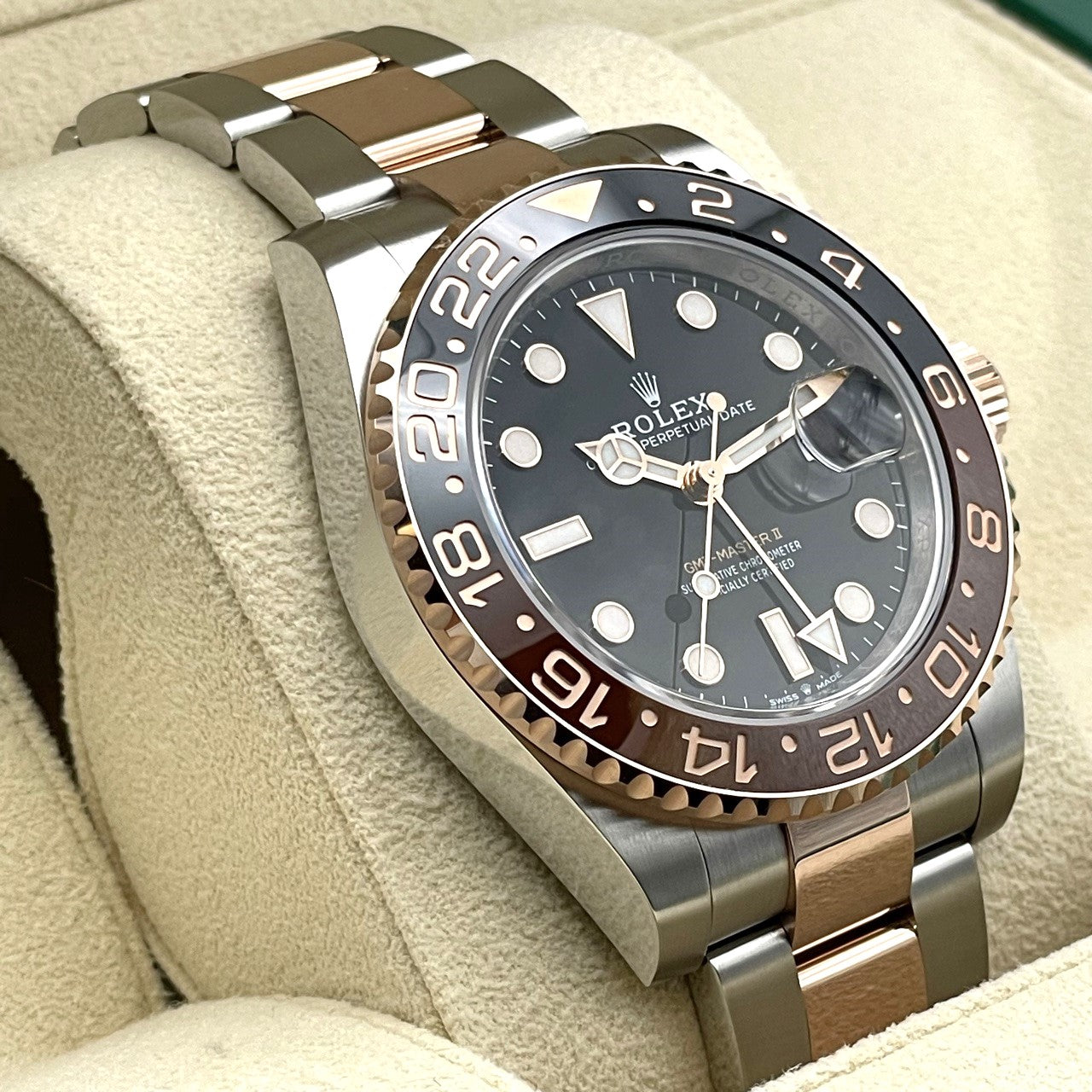 사전 소유 롤렉스 GMT 마스터 II 126711CHNR 검은 스테인레스 스틸 X 에버 로즈 골드 굴 팔찌 40mm