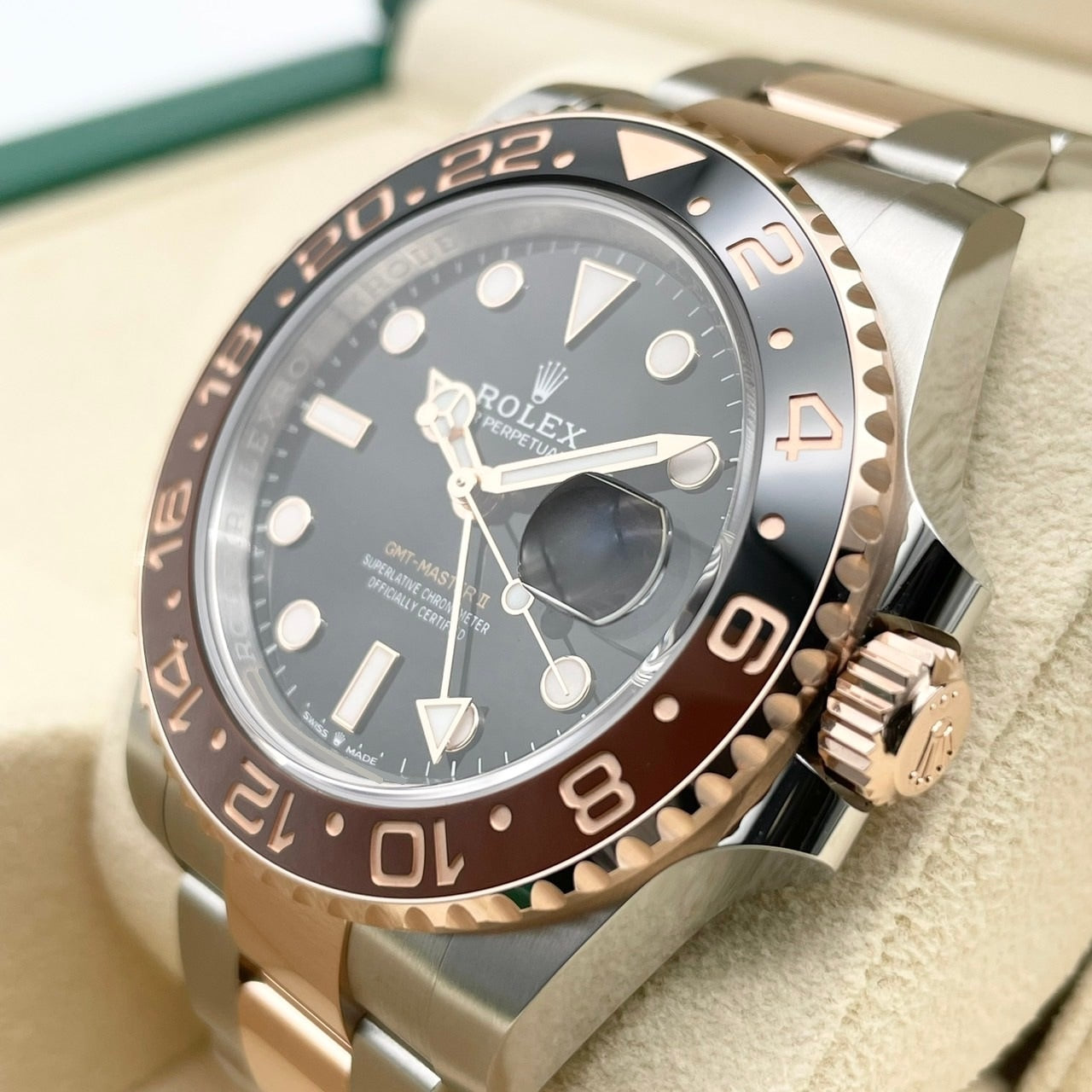 사전 소유 롤렉스 GMT 마스터 II 126711CHNR 검은 스테인레스 스틸 X 에버 로즈 골드 굴 팔찌 40mm