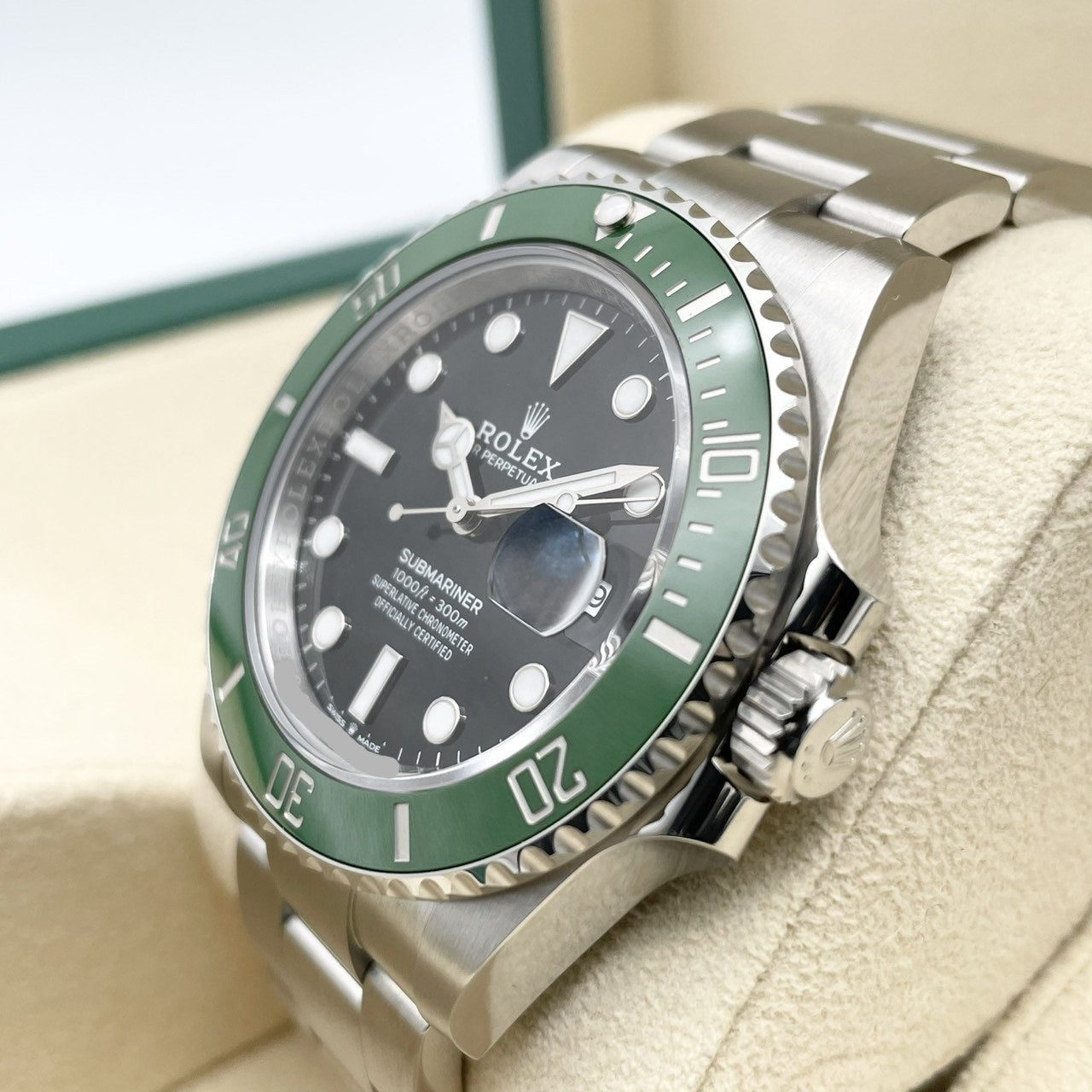 プレオウンド ロレックス サブマリーナ デイト 126610LV オイスターブレスレット ブラック 41mm