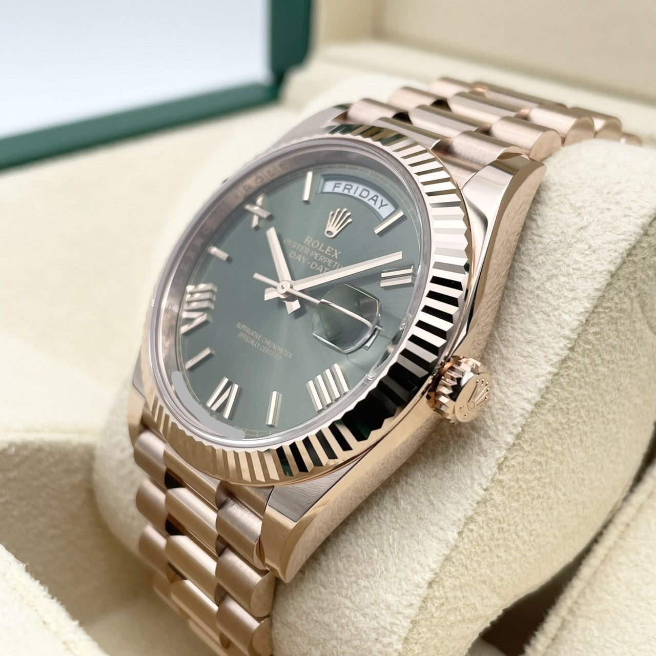 ロレックス デイデイト 228235 オリーブグリーン 40mm