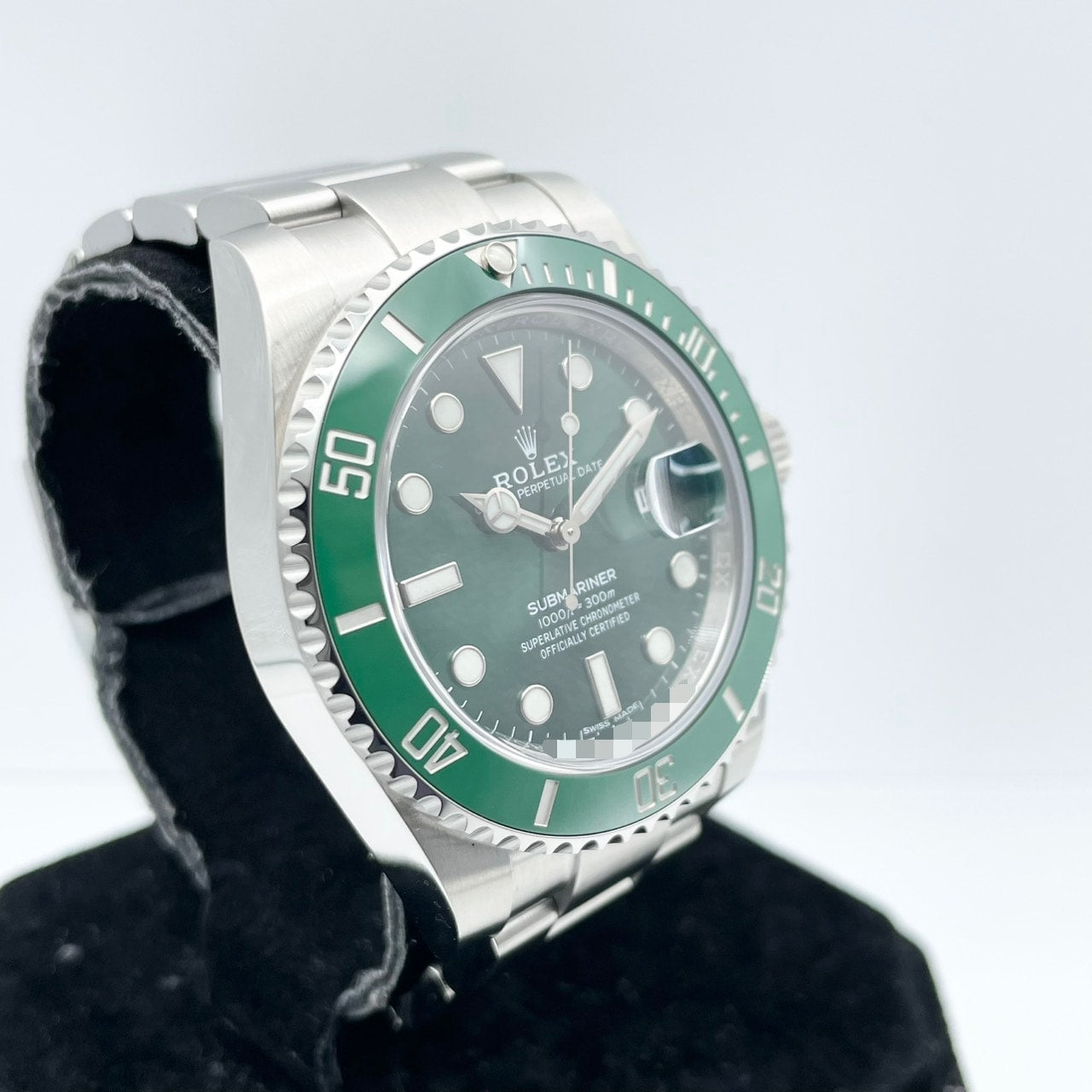 Pre-Owned Rolex Submariner Date 116610LV Green Oyster Bracelet 40mm