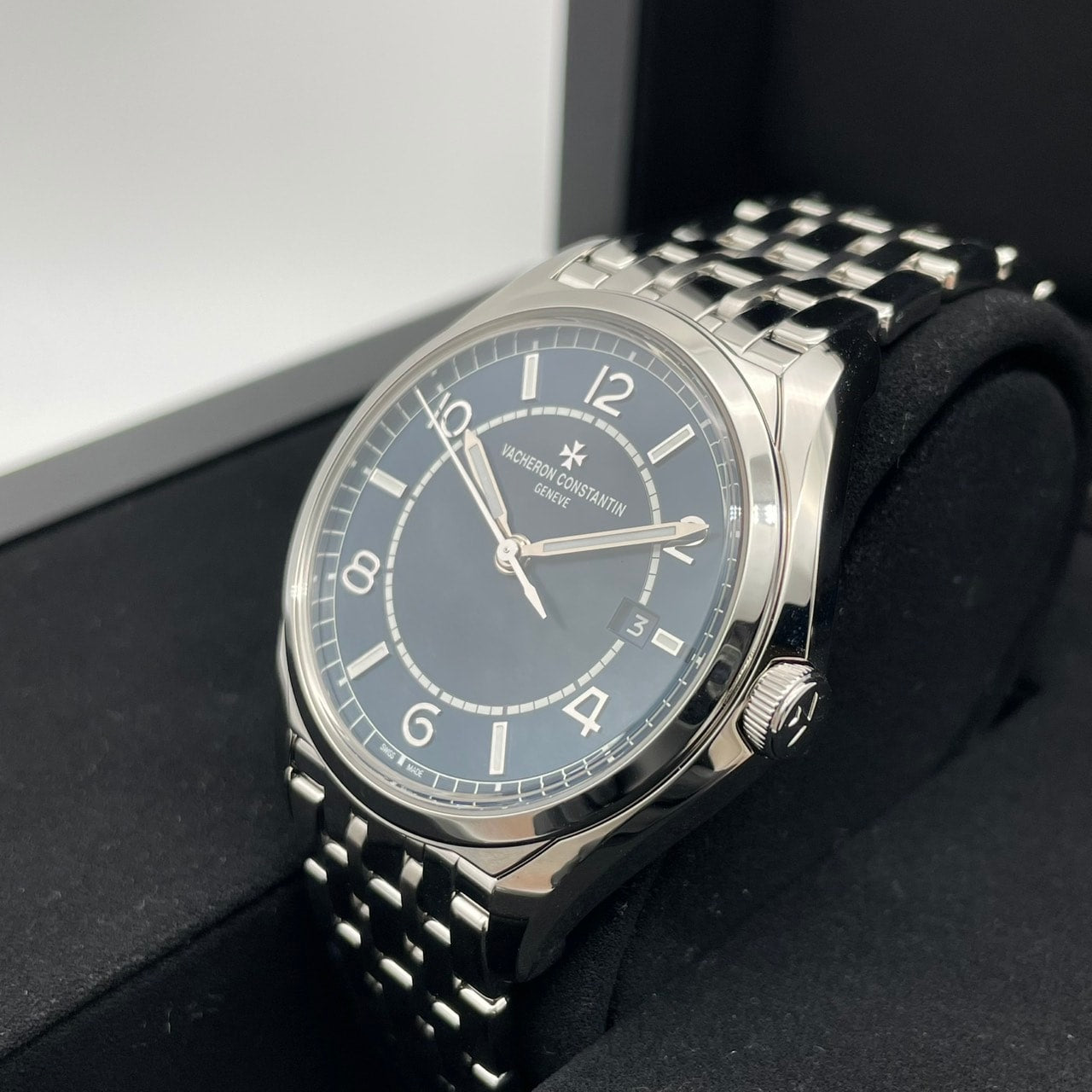 Pre-Owned Vacheron Constantin Fifty Six Blue Stainless Steel 4600E/110A-B487 40mm