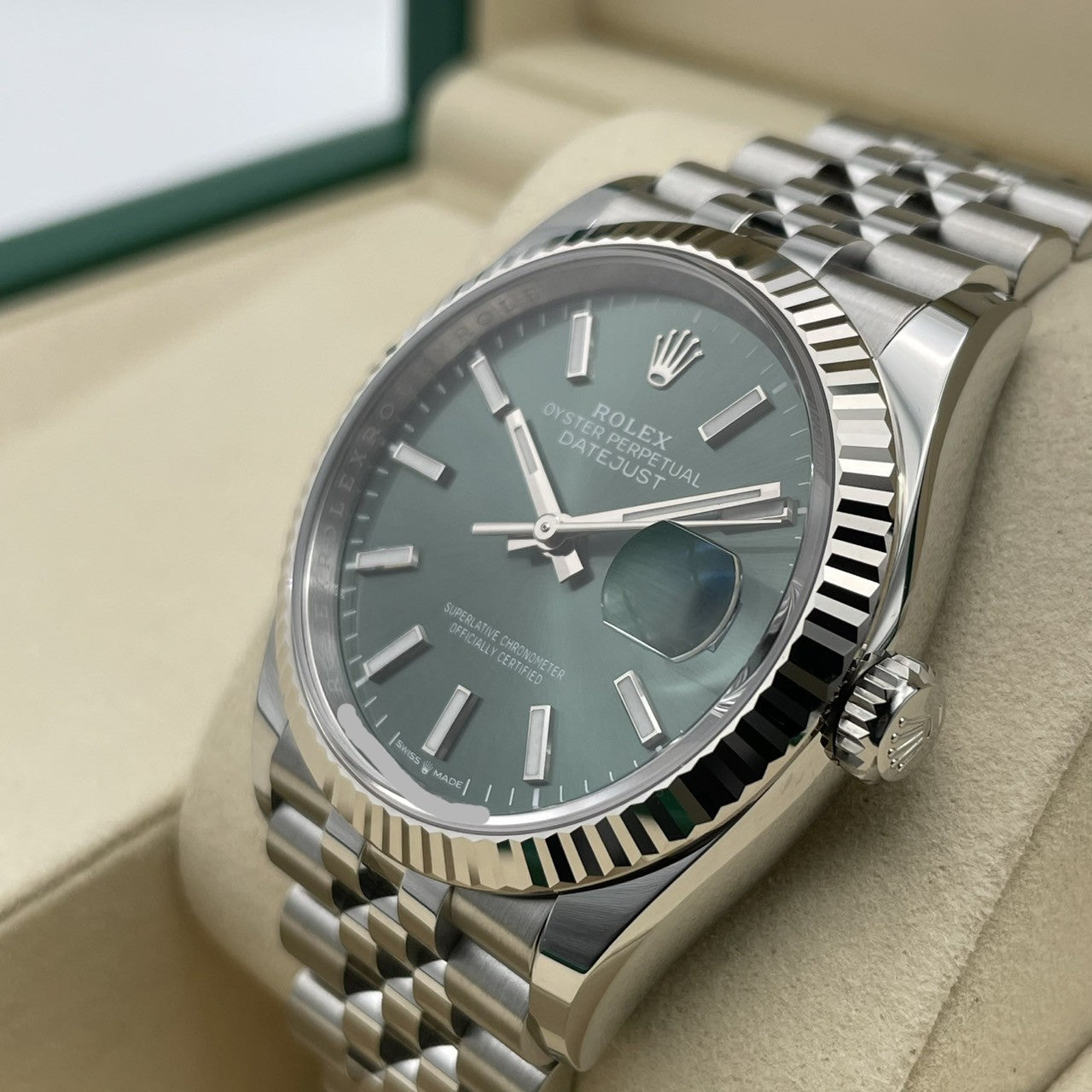 プレオウンド ロレックス デイトジャスト 126234 ミントグリーン ジュビリーブレス 36mm