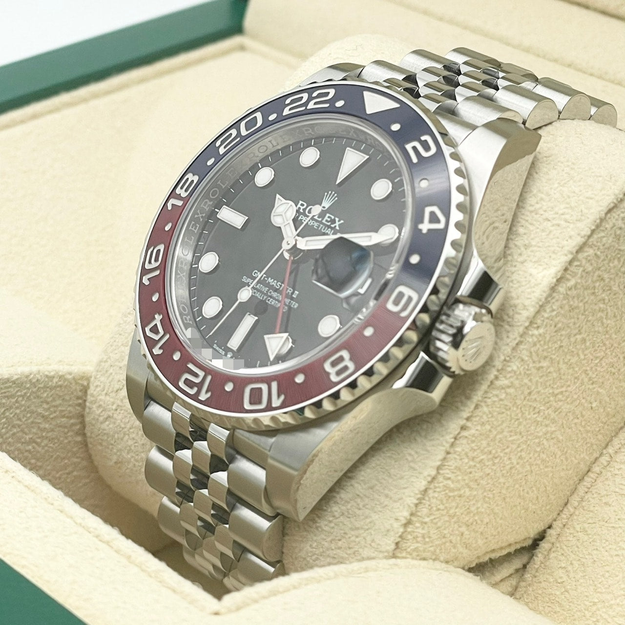 Pre-Owned Rolex GMT Master II 126710BLRO Pepsi Jubilee Bracelet 40mm