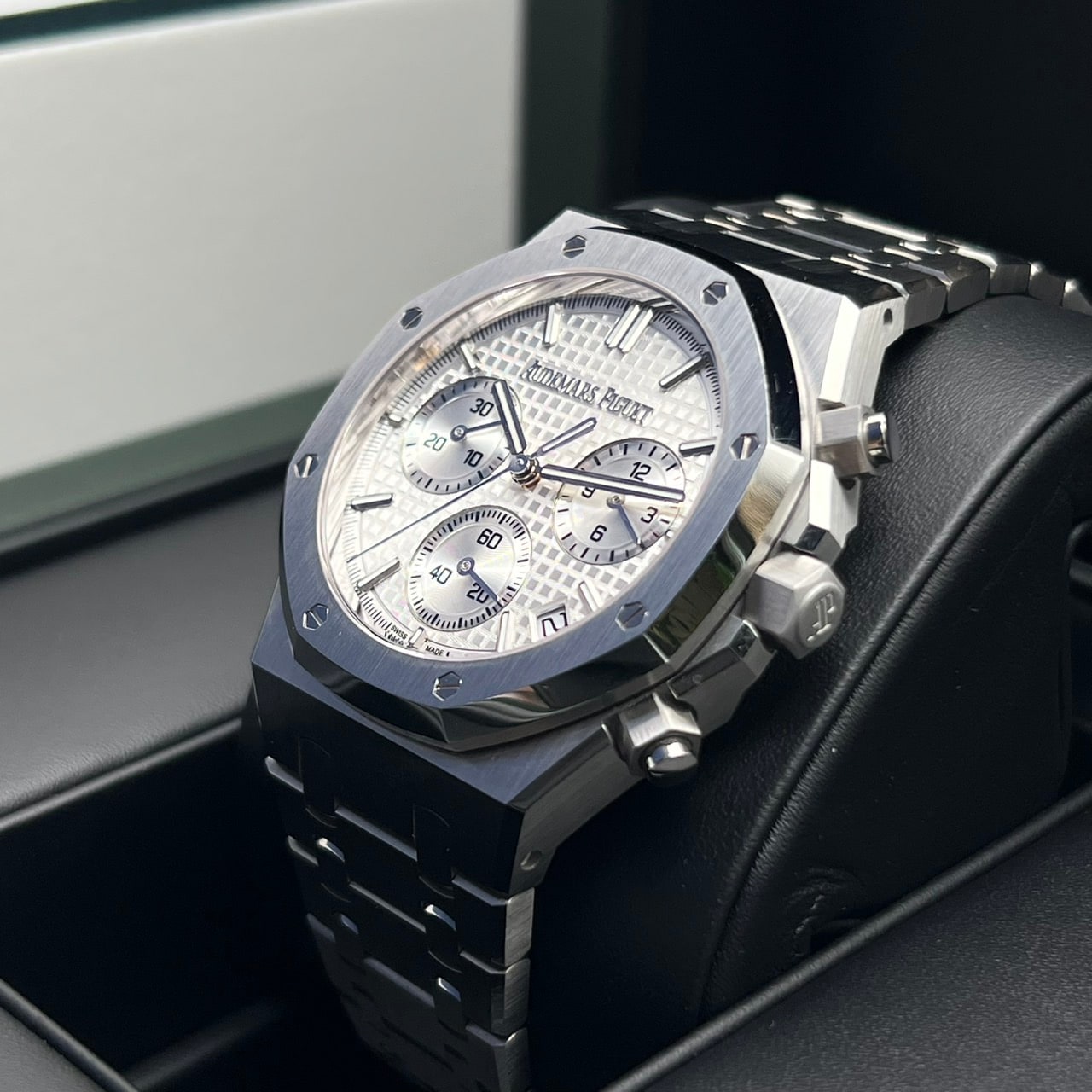 プレオウンド オーデマピゲ ロイヤルオーク クロノグラフ 26240ST.OO.1320ST.07 シルバー 41mm