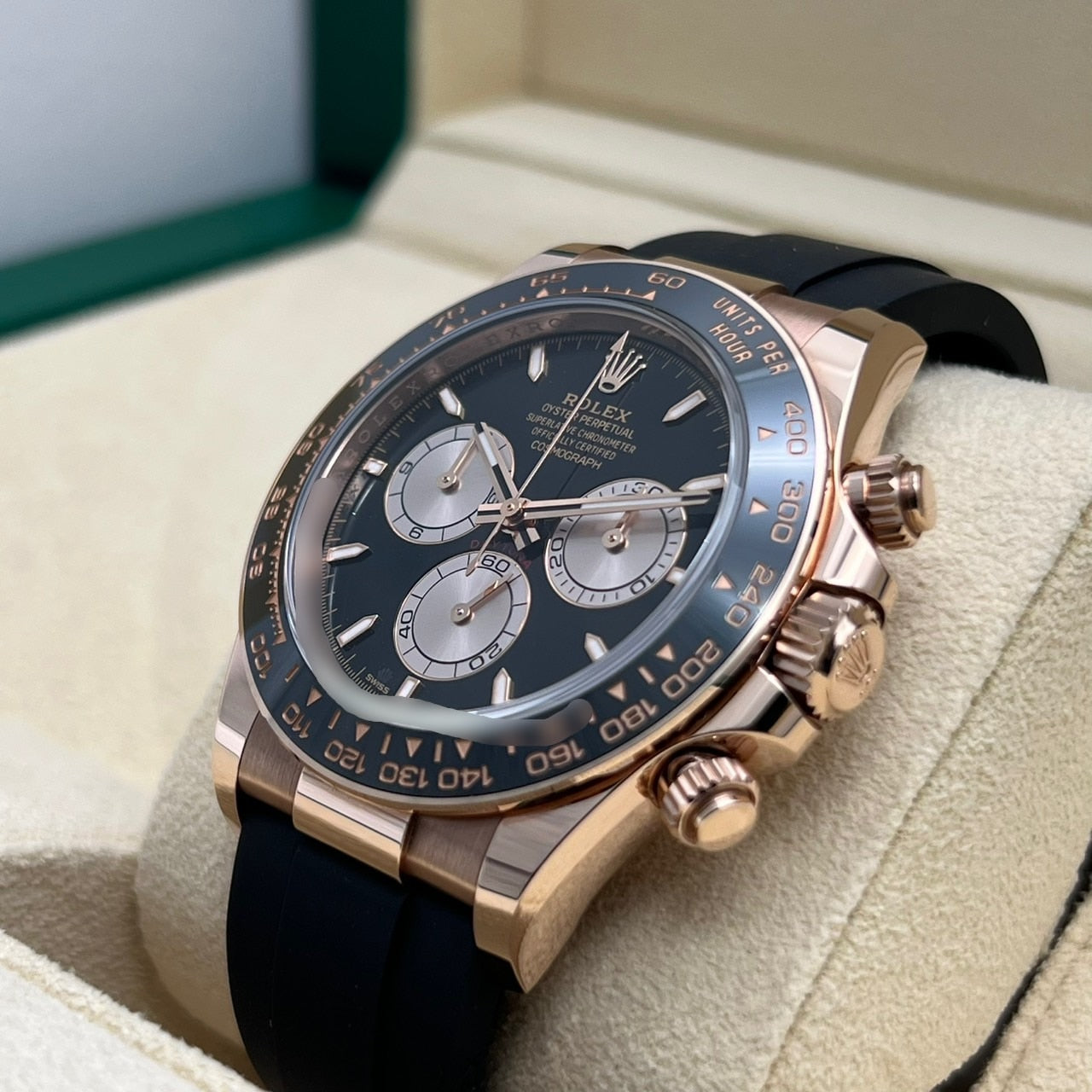 プレオウンド ロレックス デイトナ 126515LN ブライトブラック&サンダスト 40mm