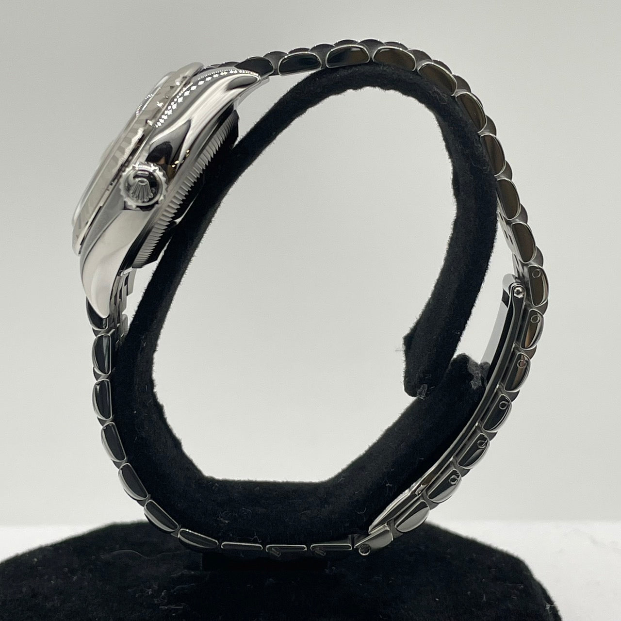 Pre-Owned Rolex Datejust 279174G 9P/IX Diamond Jubilee Bracelet Silver 28mm